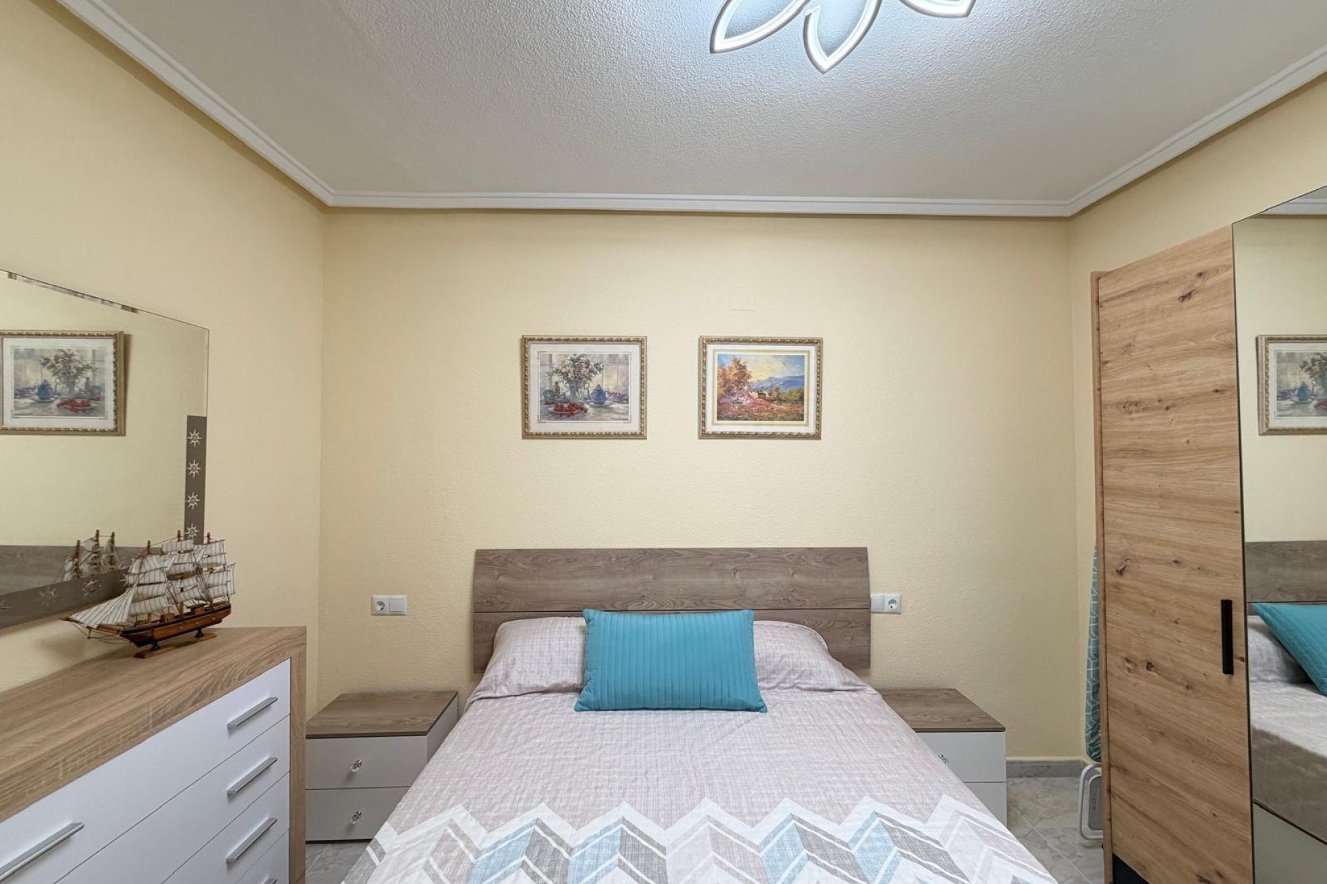 Használt Ingatlanok - Apartman -
Torrevieja - Playa del Cura