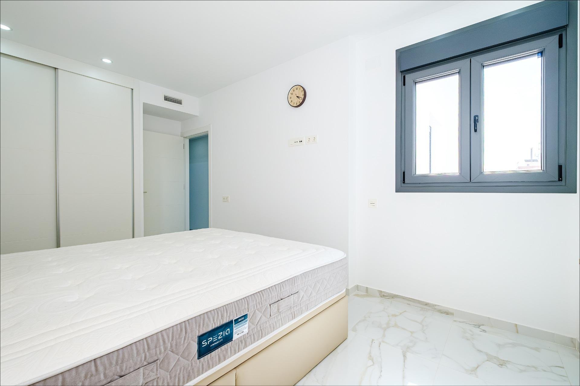 Használt Ingatlanok - Apartman -
Torrevieja - Playa del Cura