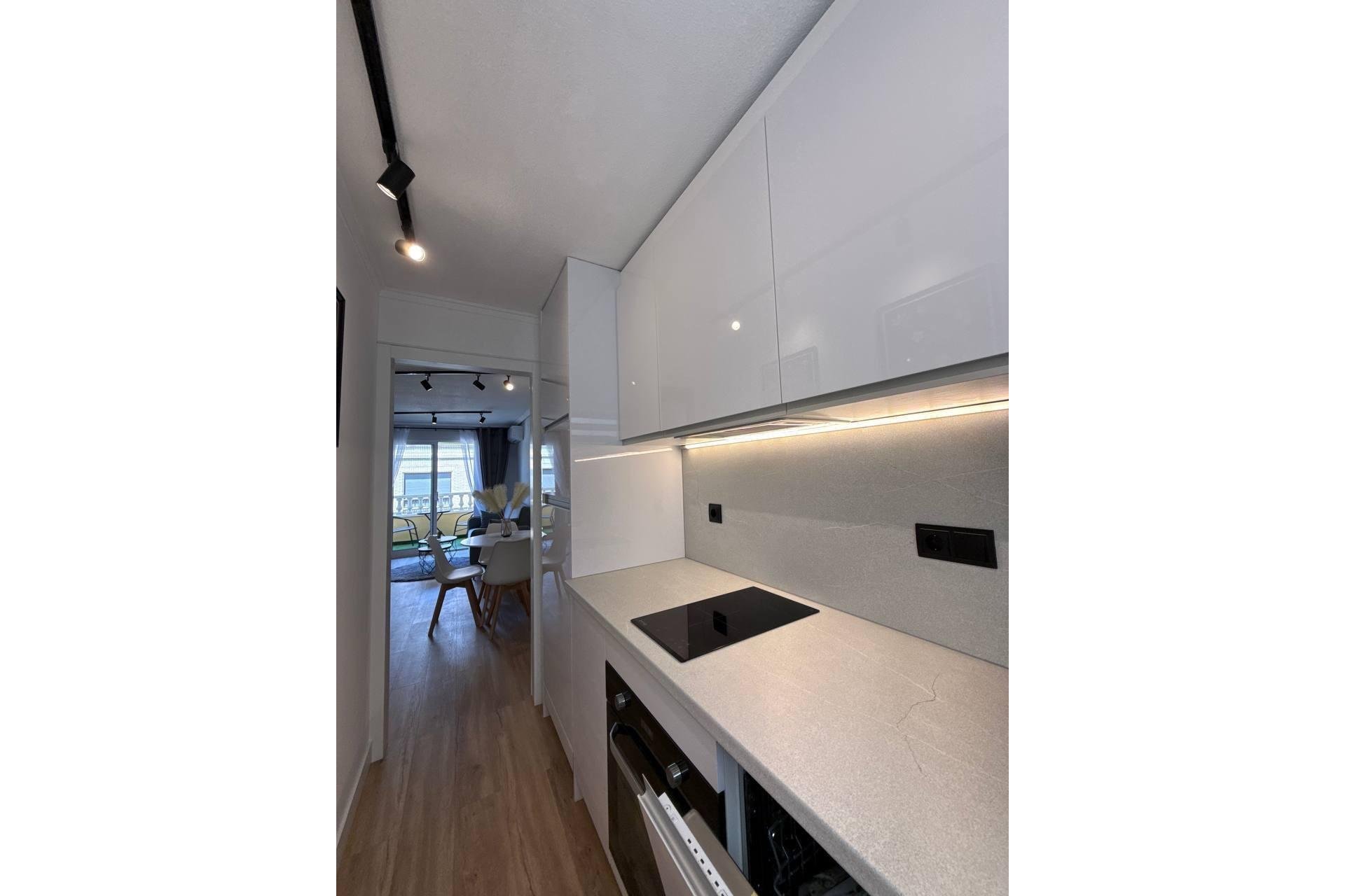 Használt Ingatlanok - Apartman -
Torrevieja - Playa del Cura