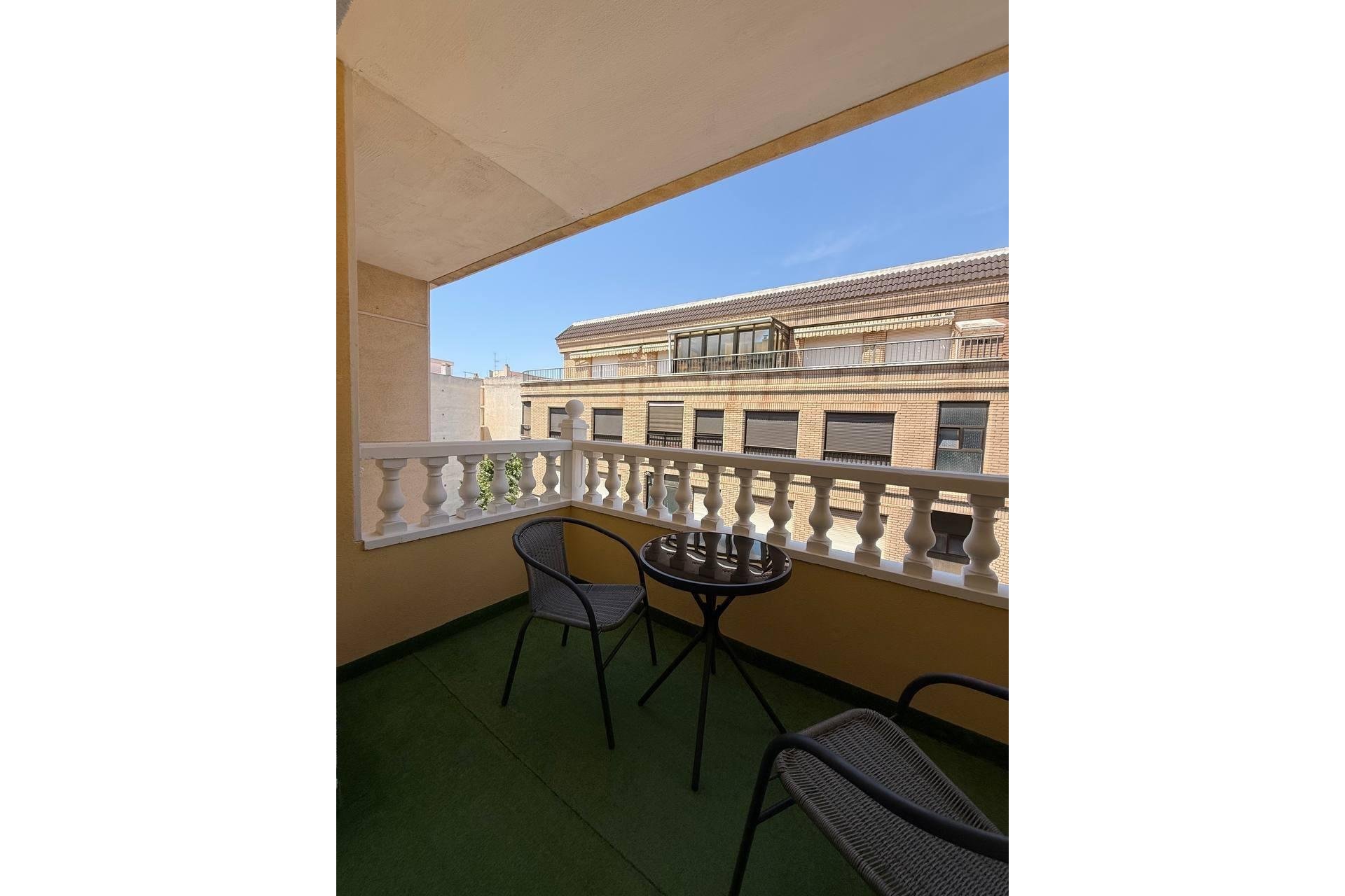 Használt Ingatlanok - Apartman -
Torrevieja - Playa del Cura