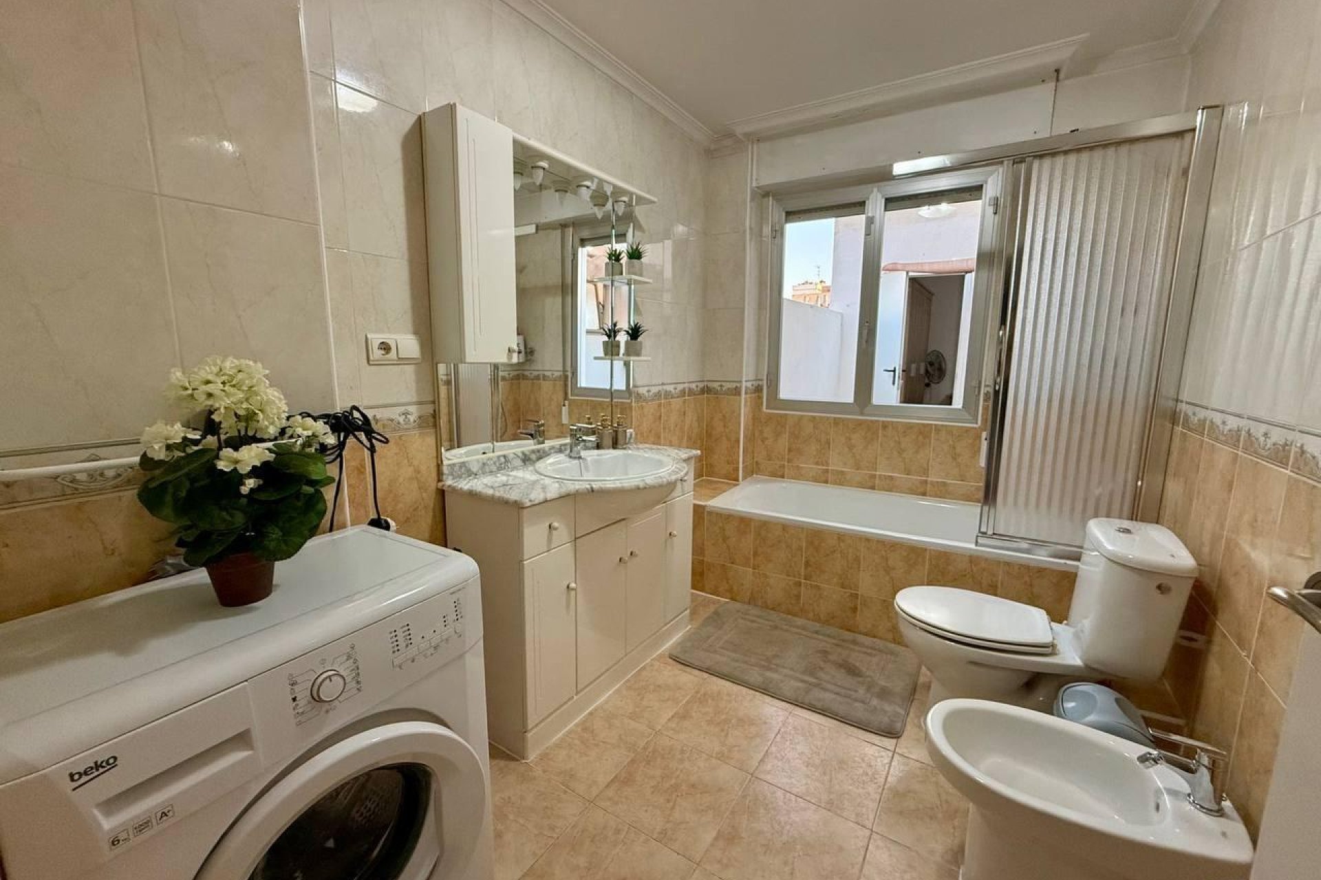 Használt Ingatlanok - Apartman -
Torrevieja - Playa del Cura