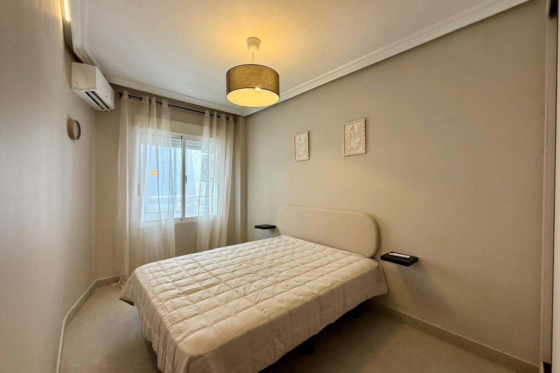 Használt Ingatlanok - Apartman -
Torrevieja - Playa del Cura