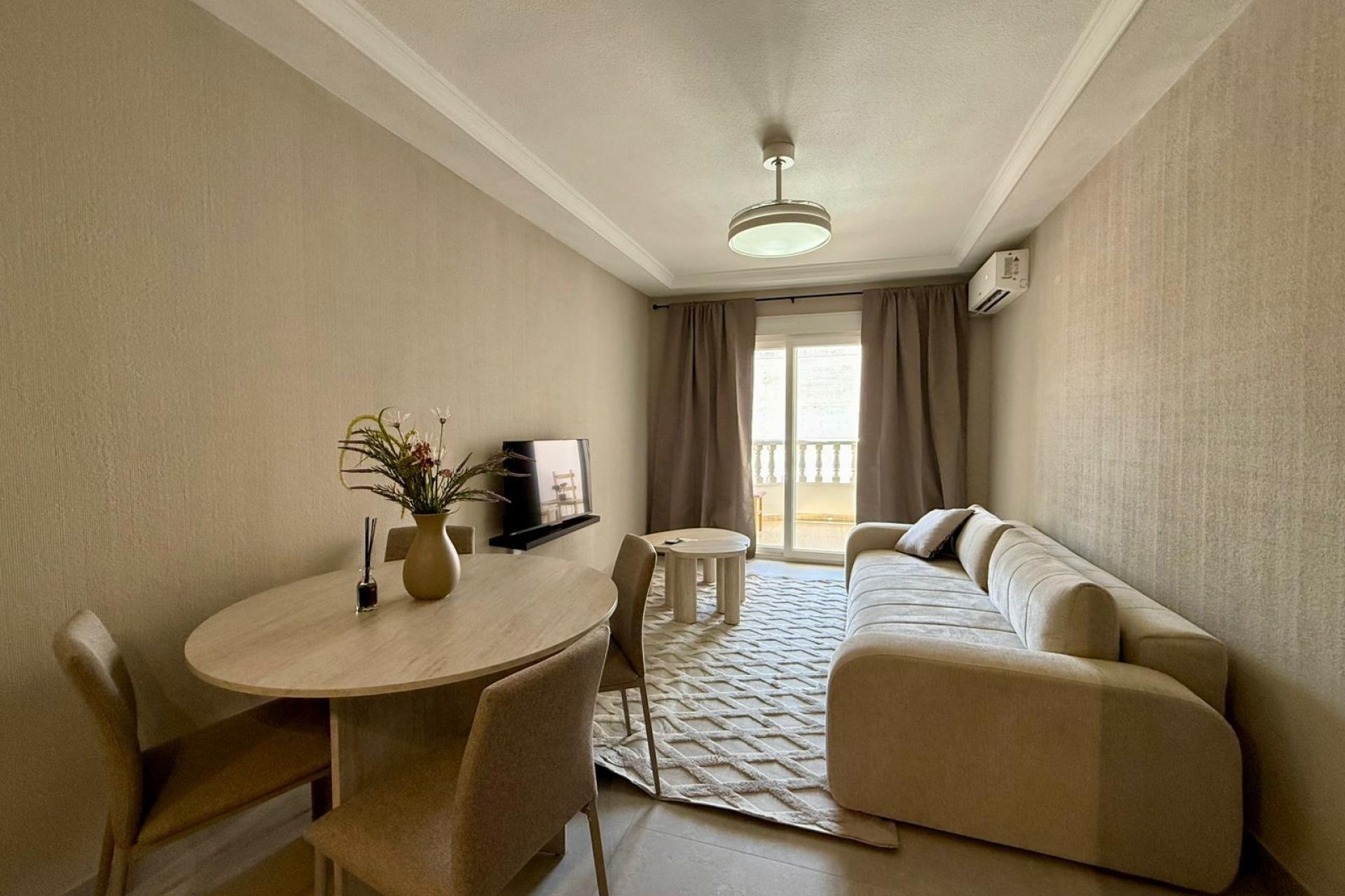 Használt Ingatlanok - Apartman -
Torrevieja - Playa del Cura