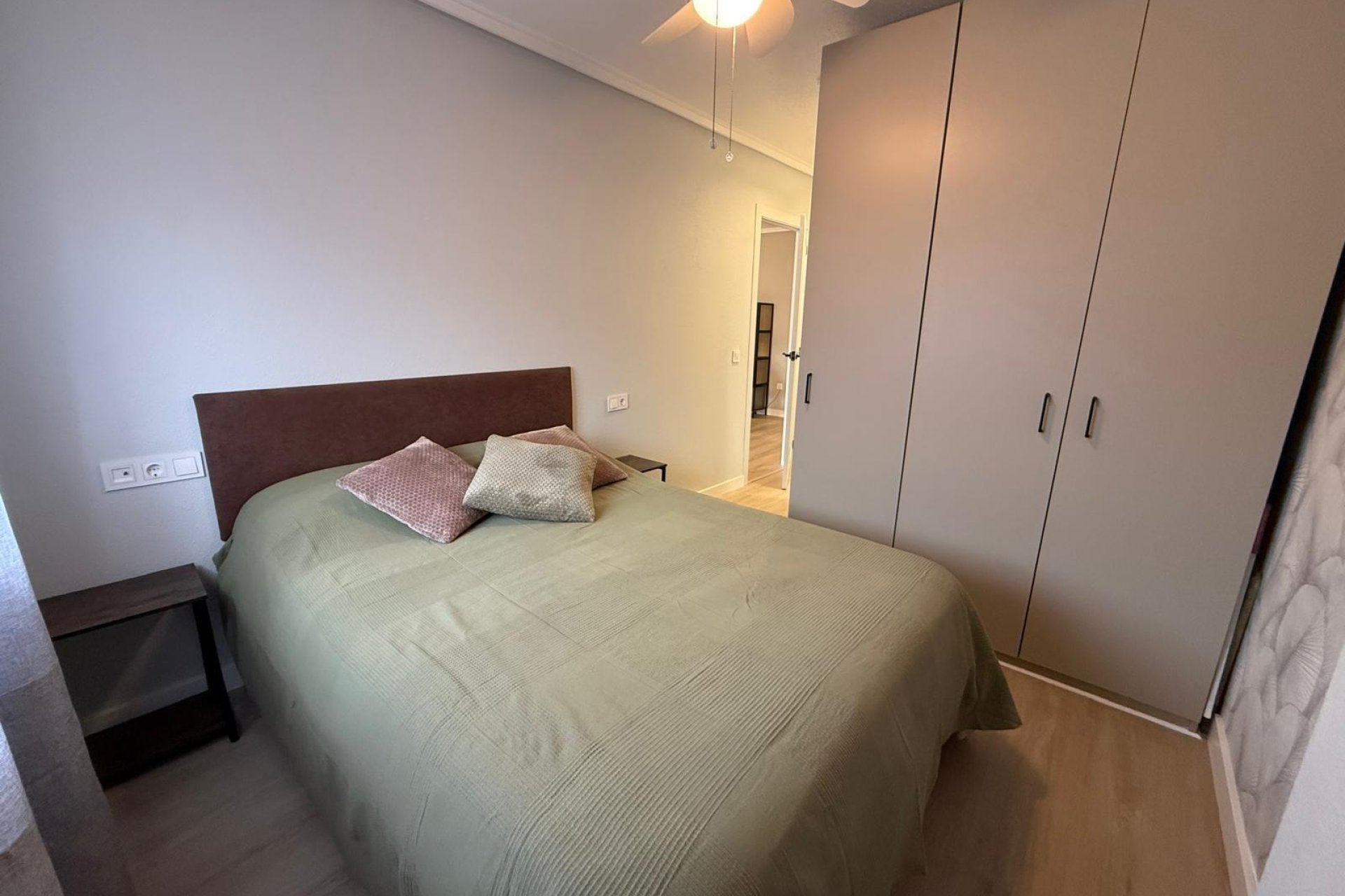 Használt Ingatlanok - Apartman -
Torrevieja - Playa del Cura