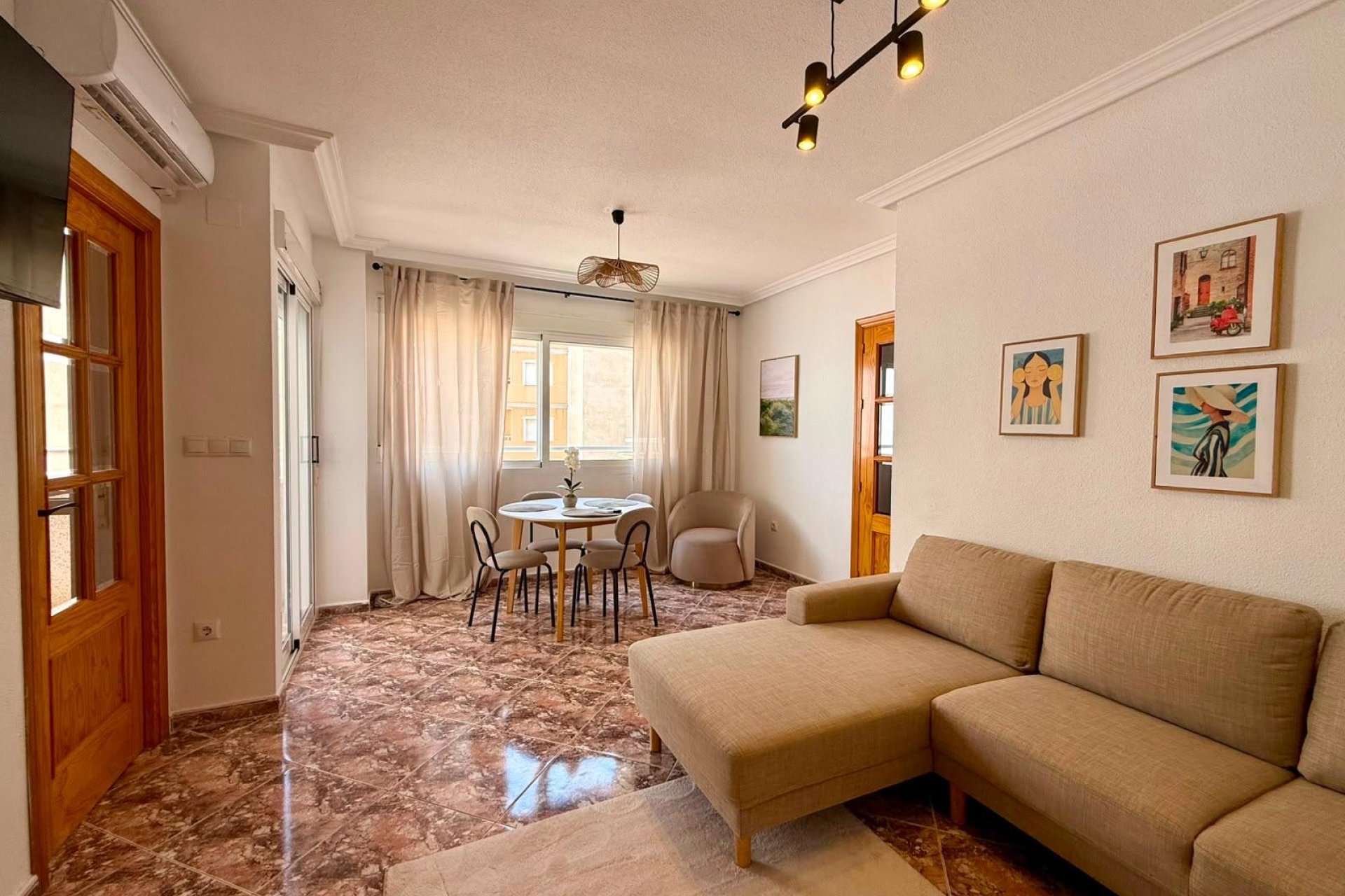 Használt Ingatlanok - Apartman -
Torrevieja - Playa del Cura