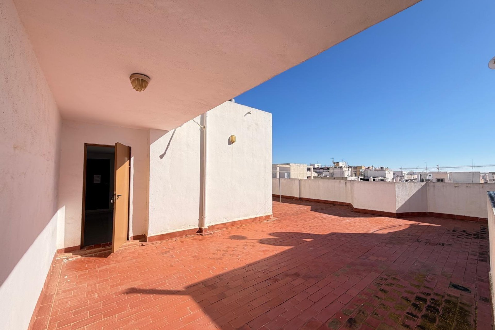 Használt Ingatlanok - Apartman -
Torrevieja - Playa del Cura