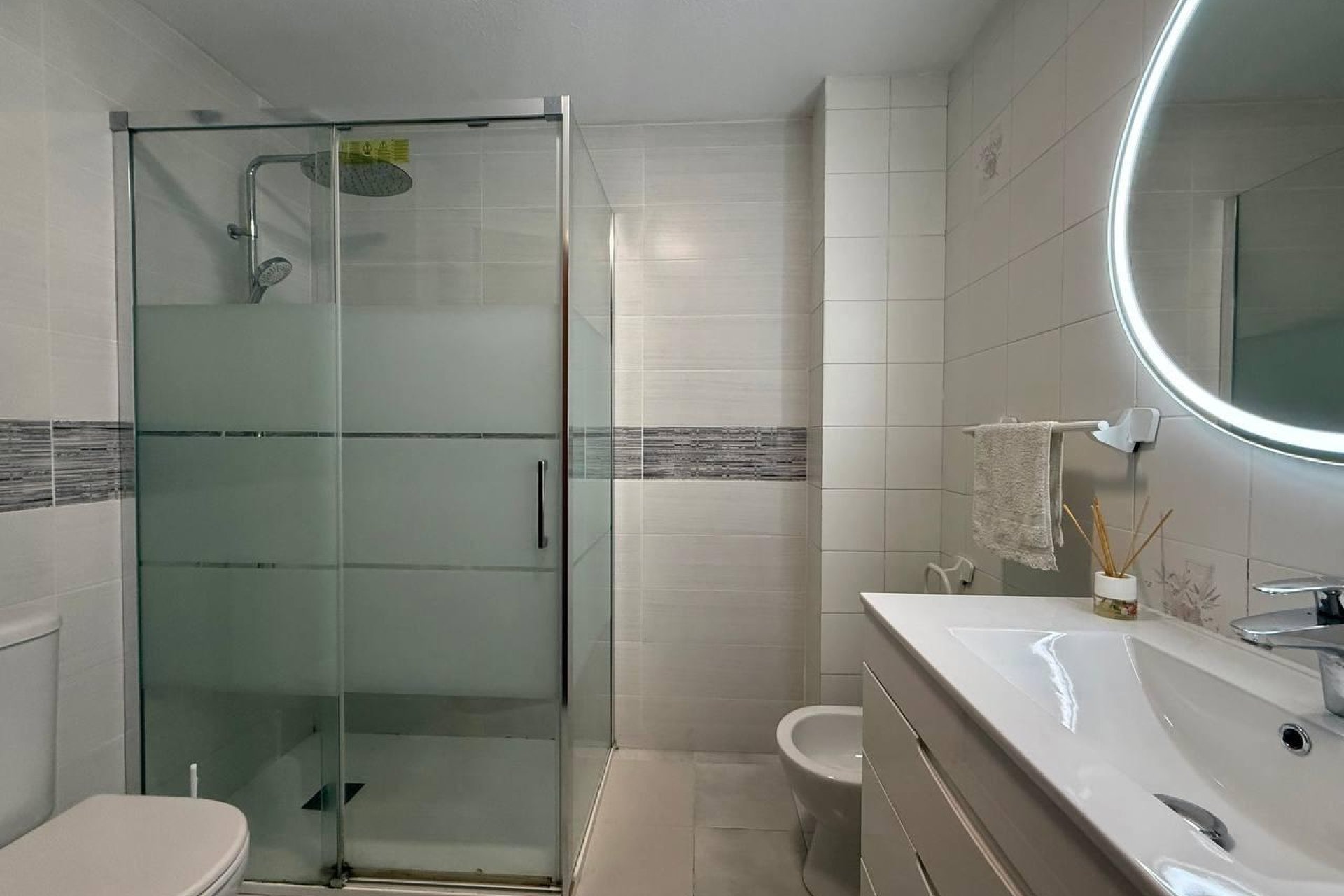 Használt Ingatlanok - Apartman -
Torrevieja - Playa del Cura