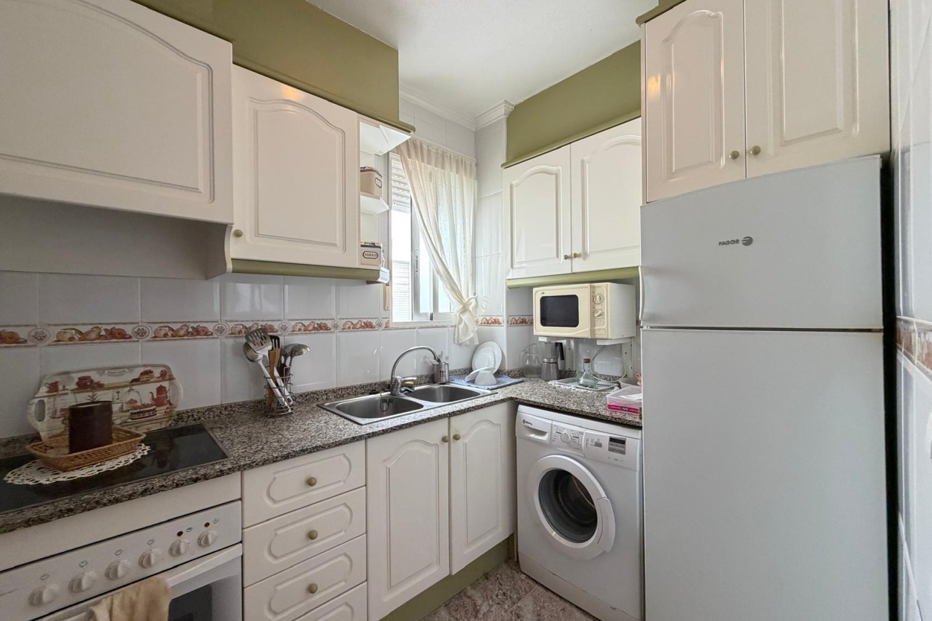 Használt Ingatlanok - Apartman -
Torrevieja - Playa del Cura