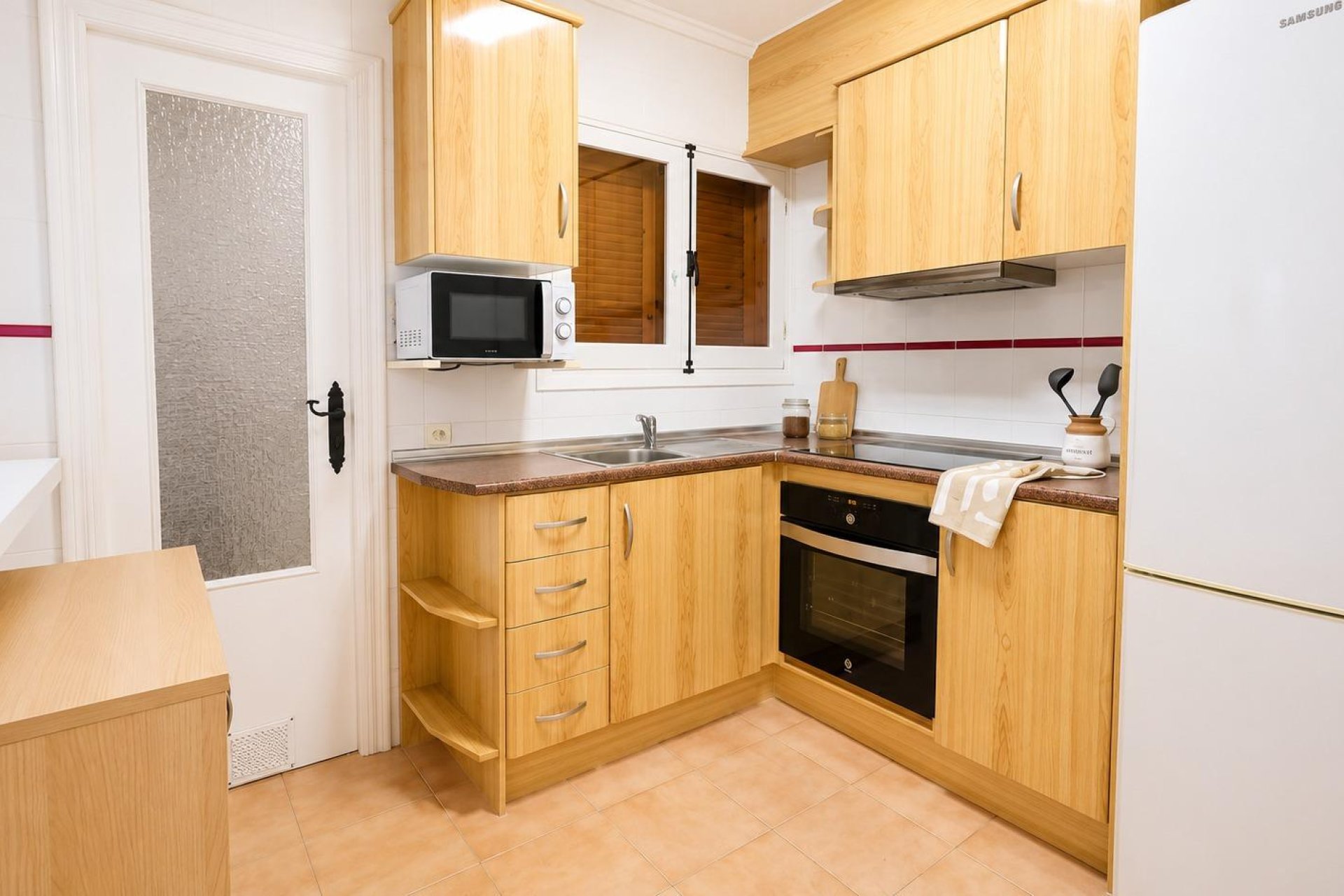 Használt Ingatlanok - Apartman -
Torrevieja - Playa del Cura