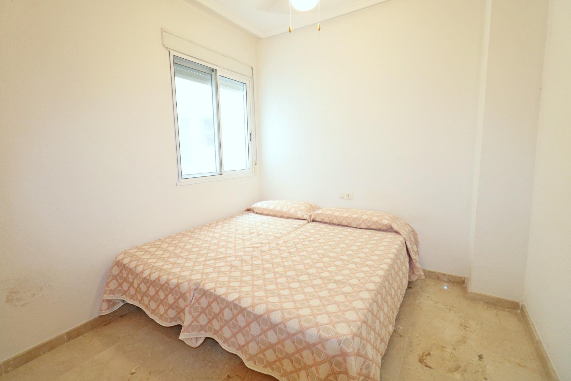 Használt Ingatlanok - Apartman -
Torrevieja - Playa del Cura