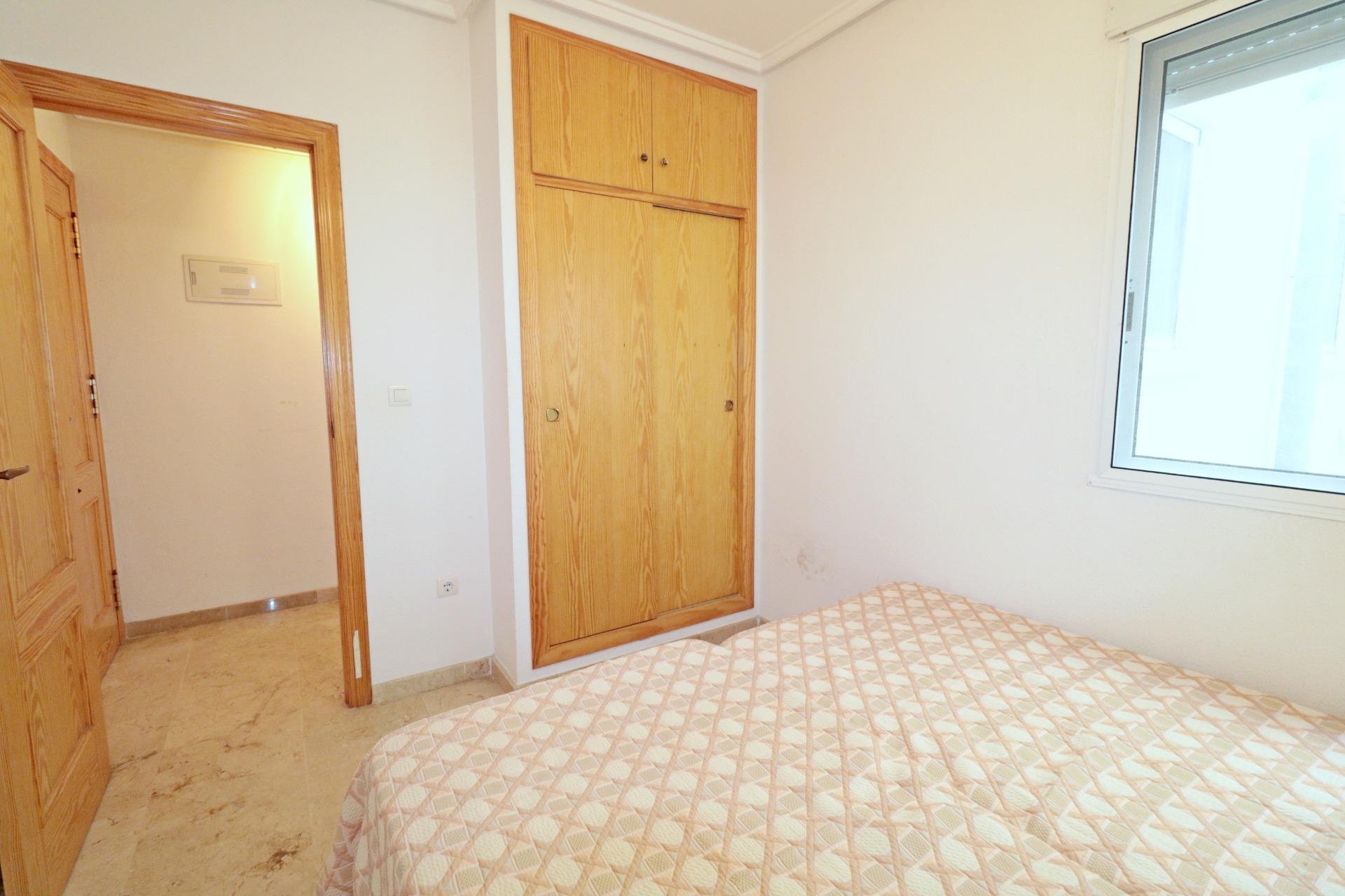 Használt Ingatlanok - Apartman -
Torrevieja - Playa del Cura