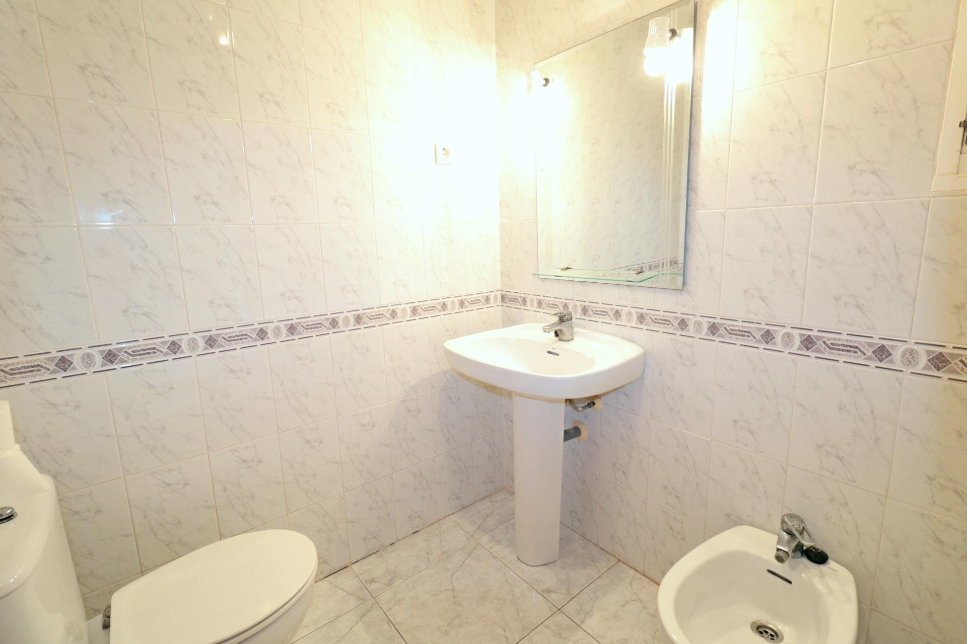 Használt Ingatlanok - Apartman -
Torrevieja - Playa del Cura