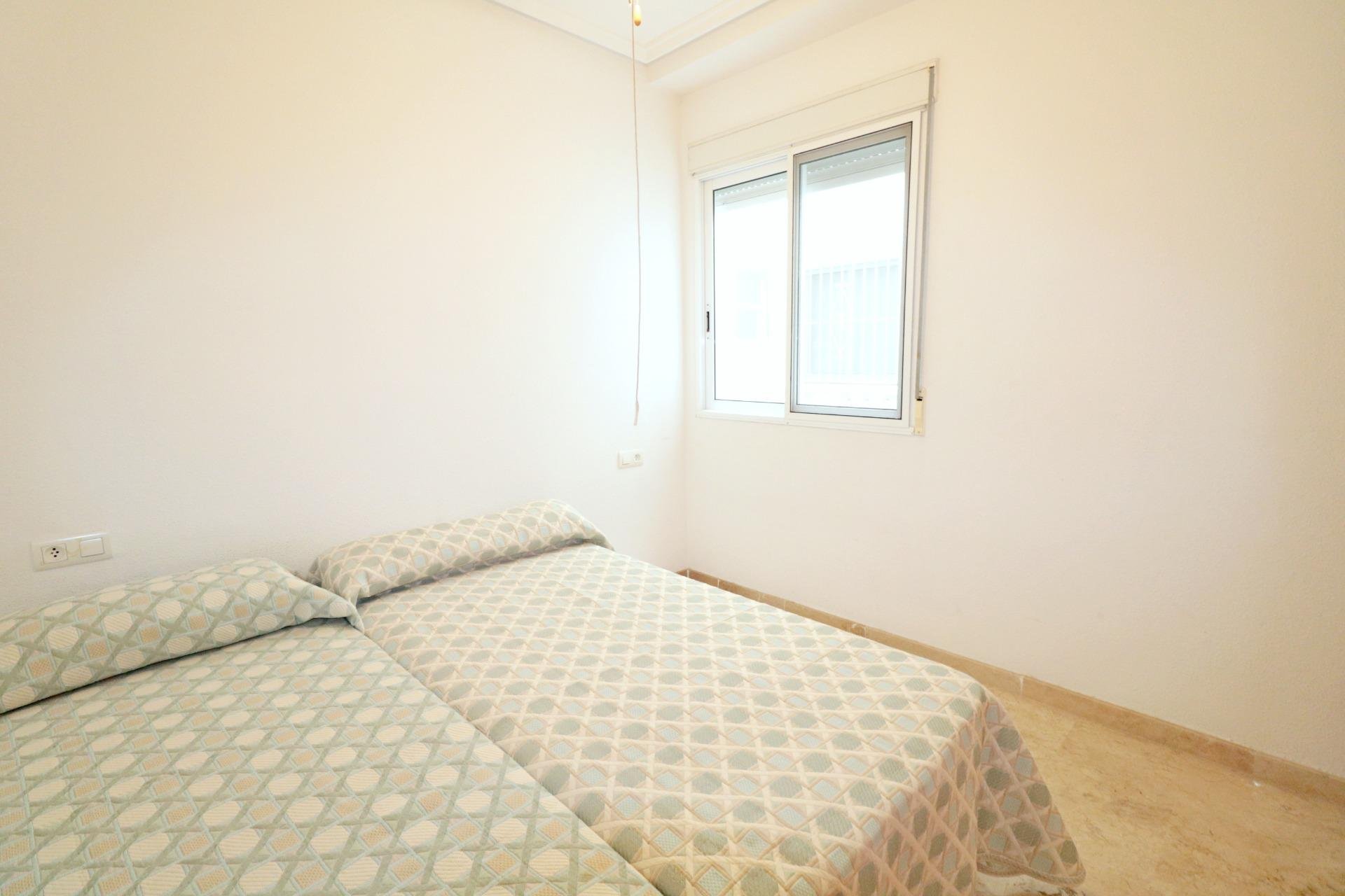 Használt Ingatlanok - Apartman -
Torrevieja - Playa del Cura