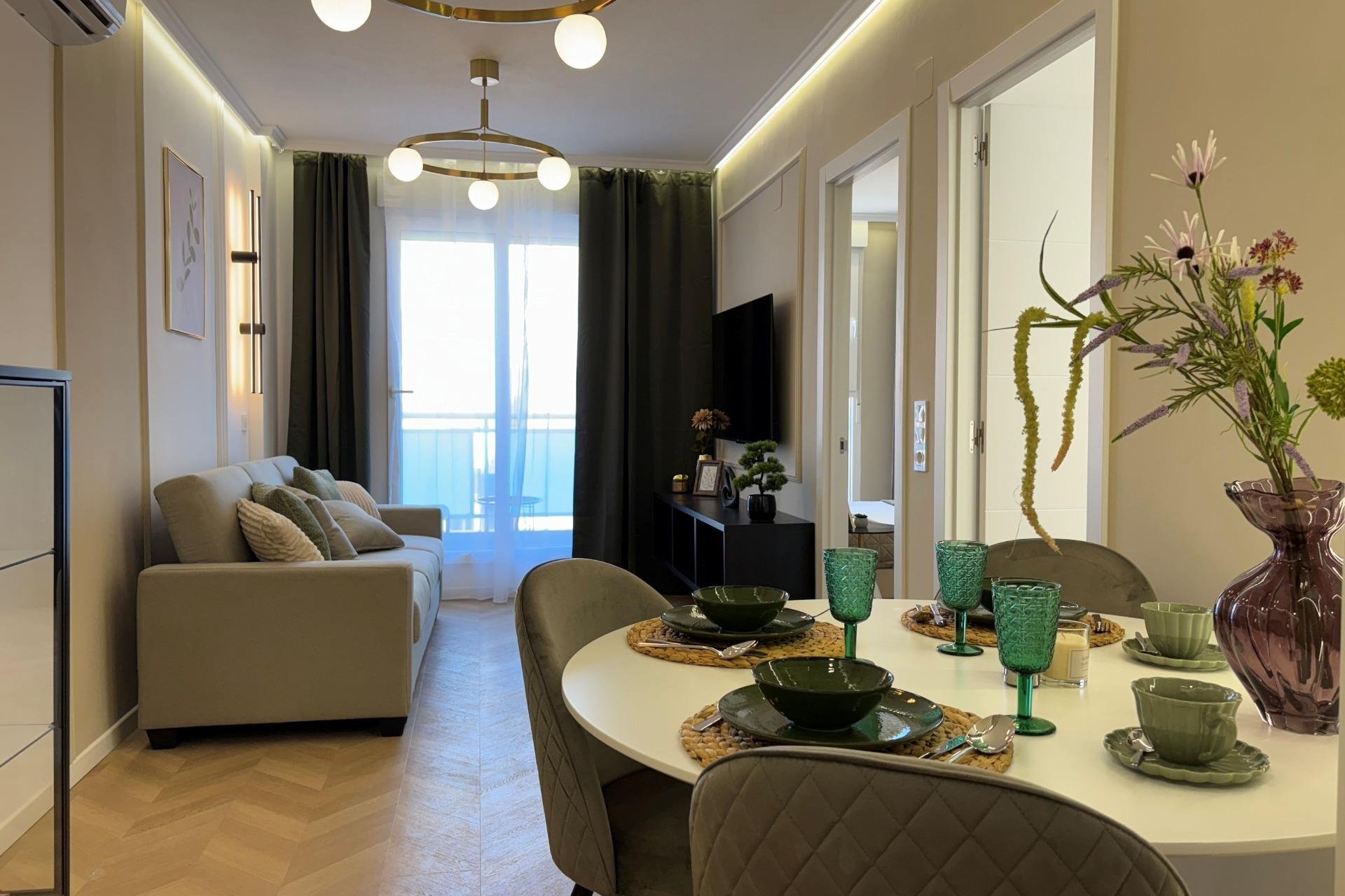 Használt Ingatlanok - Apartman -
Torrevieja - Playa del Cura