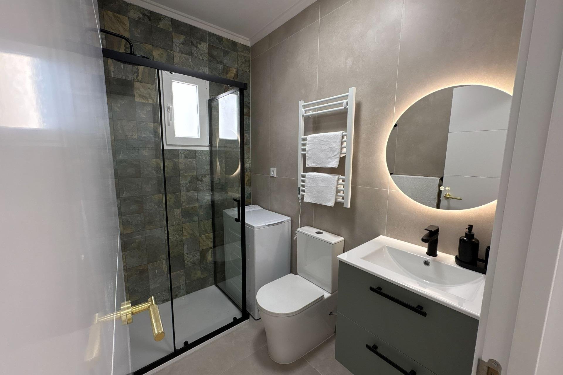 Használt Ingatlanok - Apartman -
Torrevieja - Playa del Cura