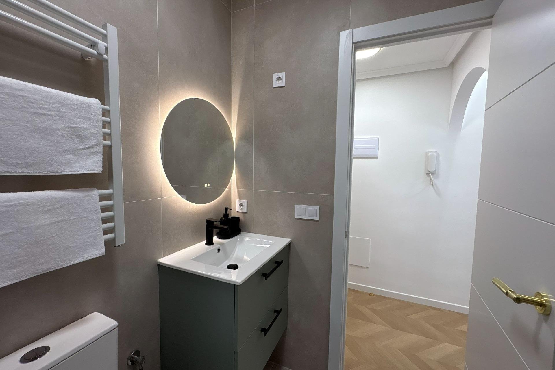 Használt Ingatlanok - Apartman -
Torrevieja - Playa del Cura