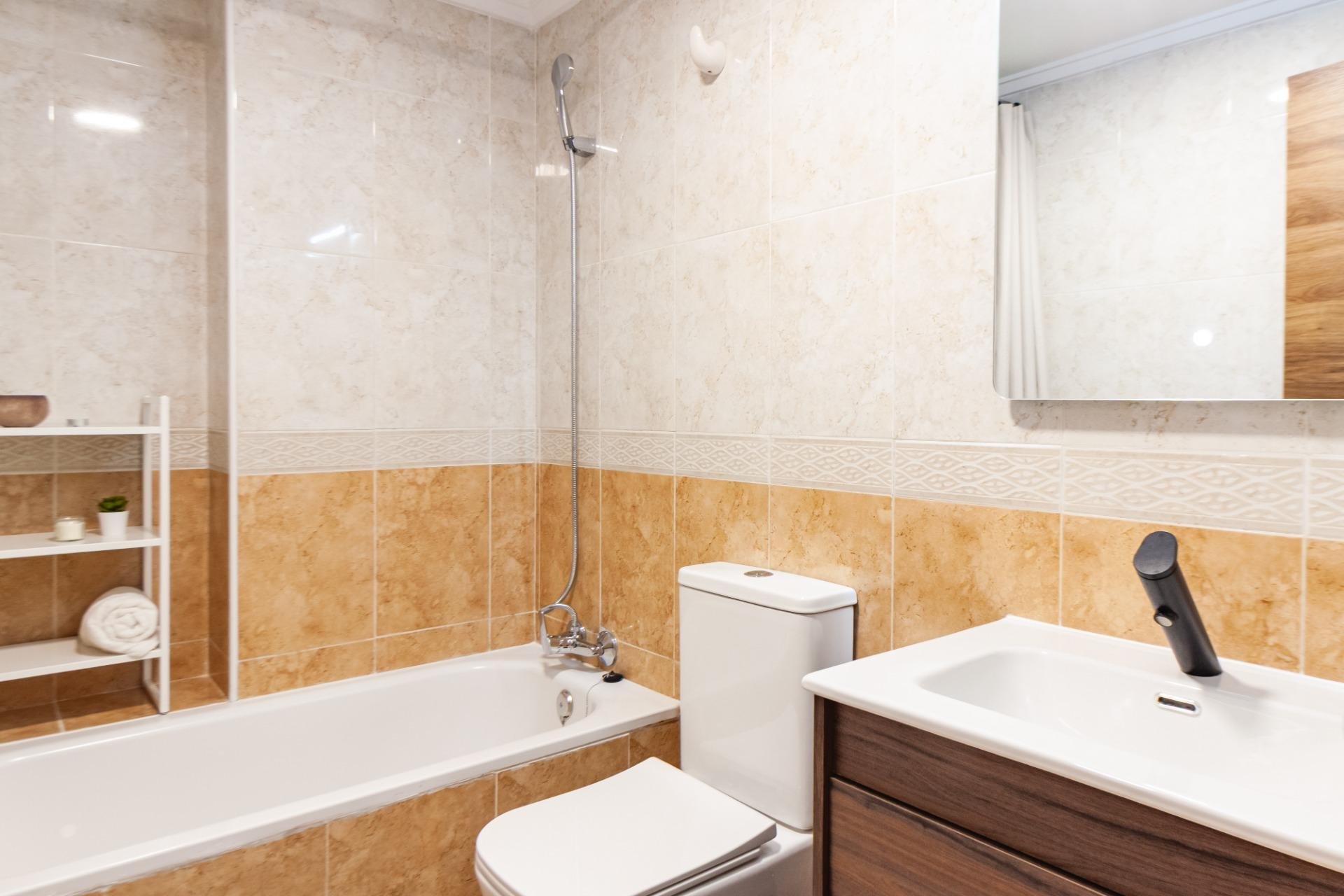 Használt Ingatlanok - Apartman -
Torrevieja - Playa del Cura