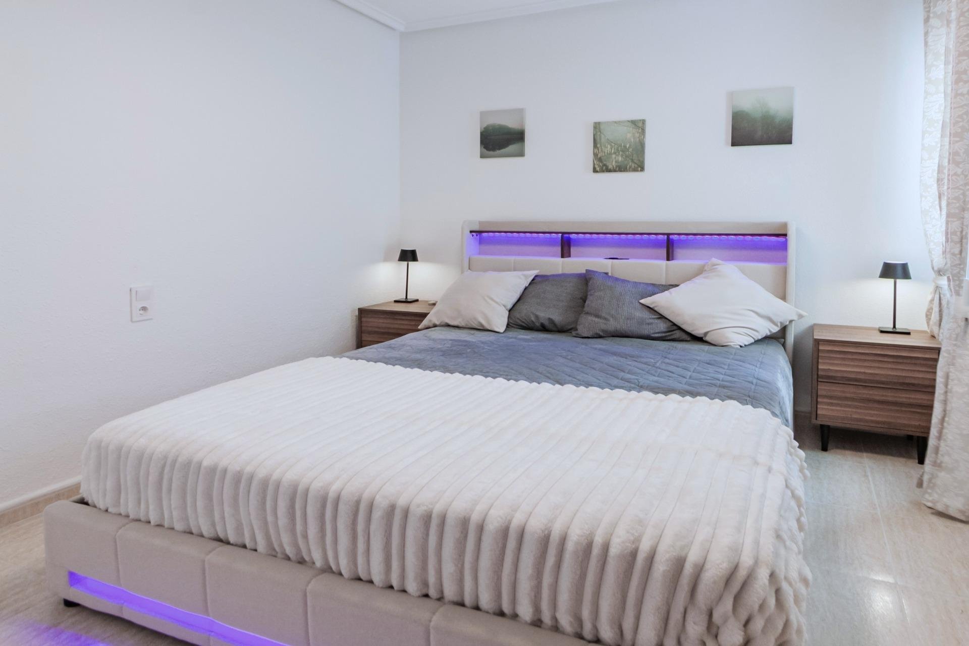 Használt Ingatlanok - Apartman -
Torrevieja - Playa del Cura