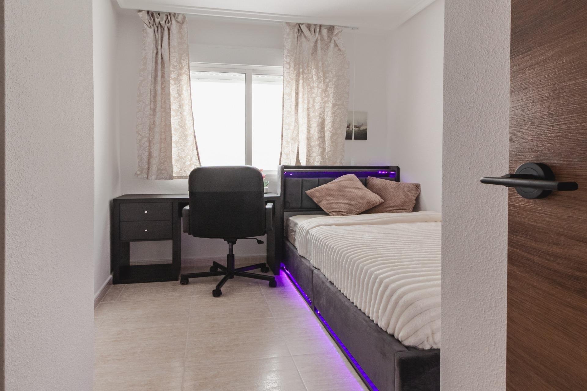 Használt Ingatlanok - Apartman -
Torrevieja - Playa del Cura