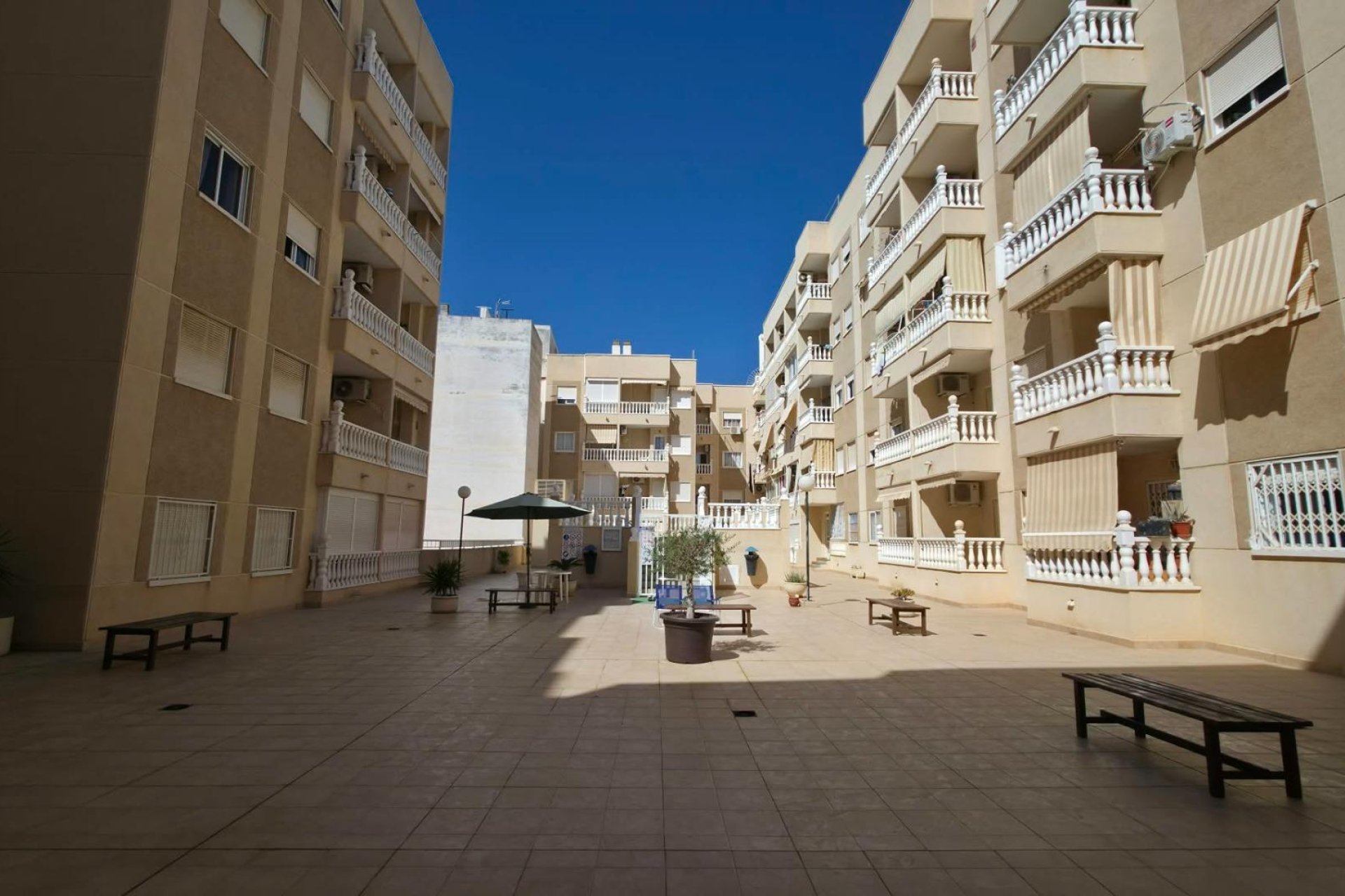 Használt Ingatlanok - Apartman -
Torrevieja - Playa del Cura