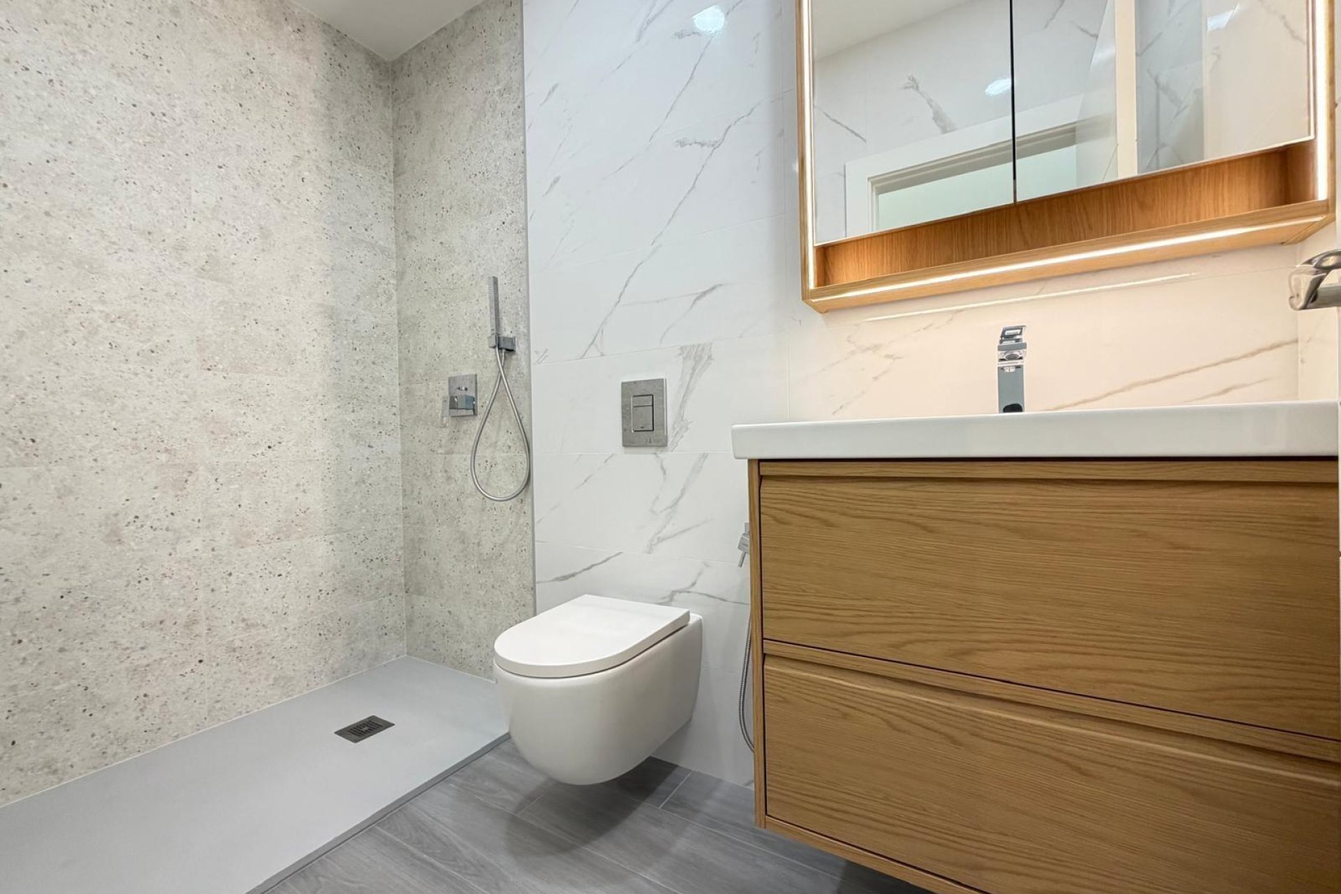 Használt Ingatlanok - Apartman -
Torrevieja - Playa del Cura