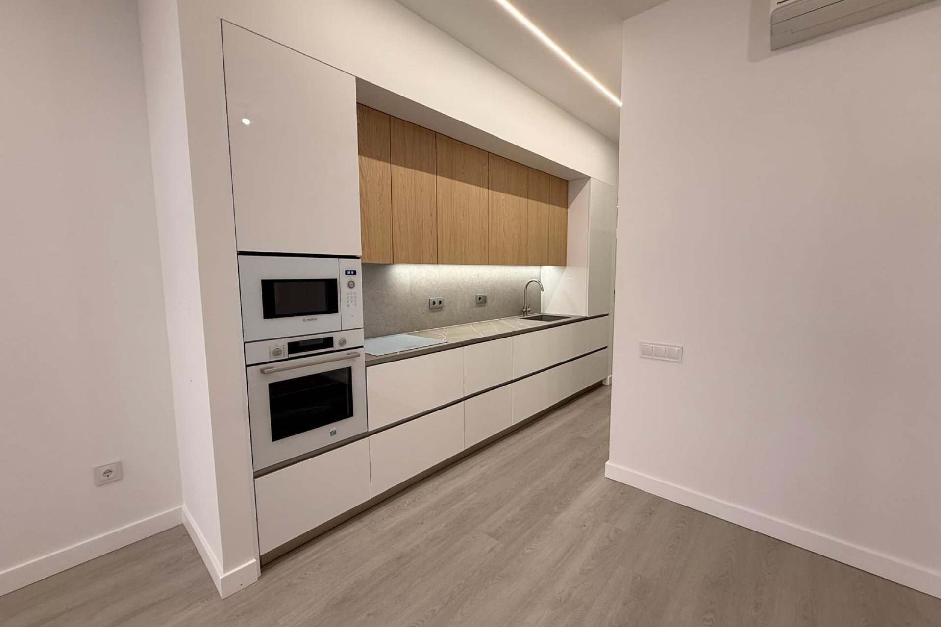 Használt Ingatlanok - Apartman -
Torrevieja - Playa del Cura