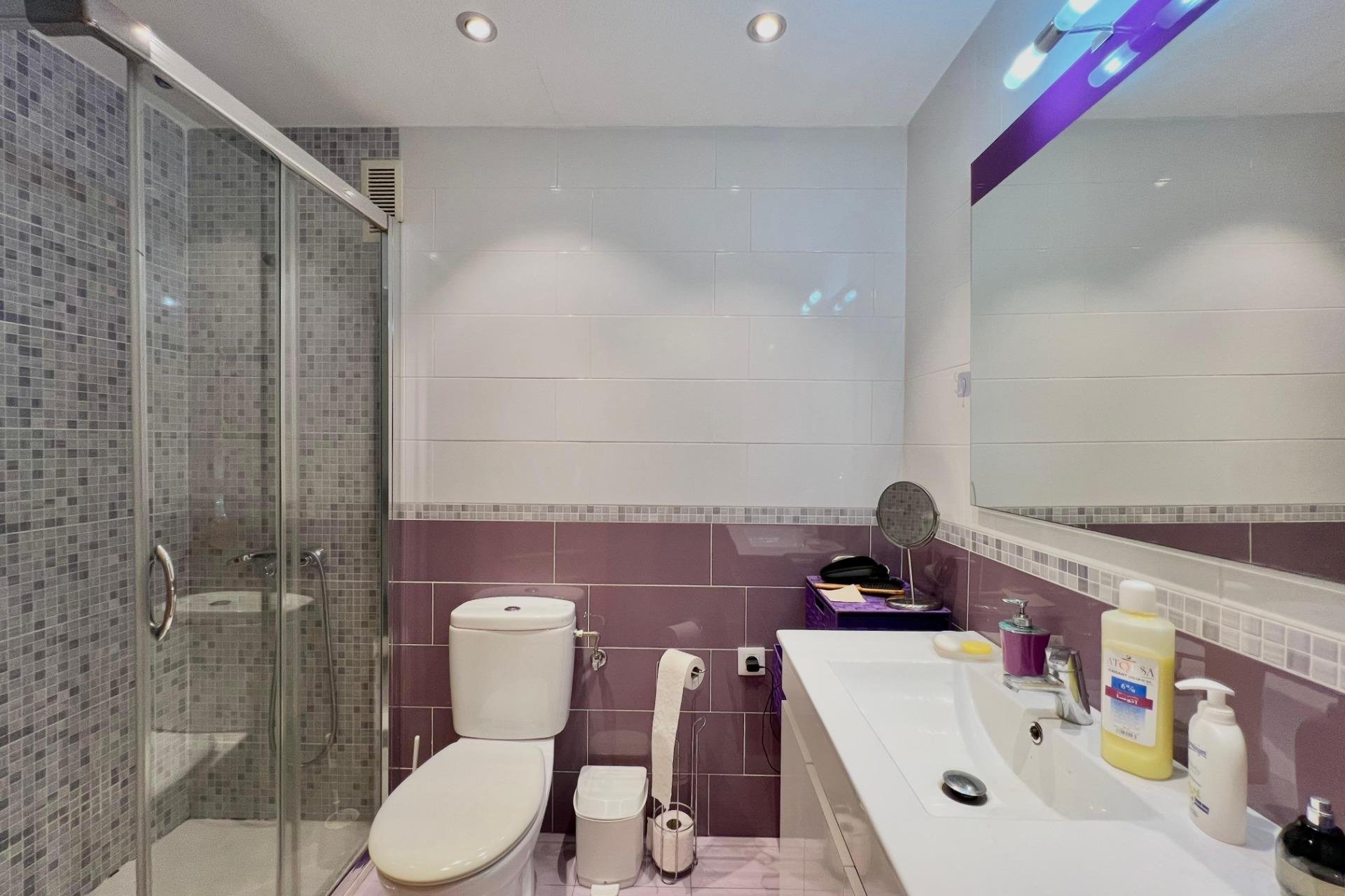 Használt Ingatlanok - Apartman -
Torrevieja - Puerto Deportivo
