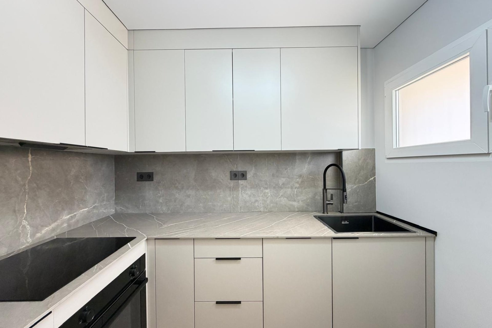 Használt Ingatlanok - Apartman -
Torrevieja - Punta Prima