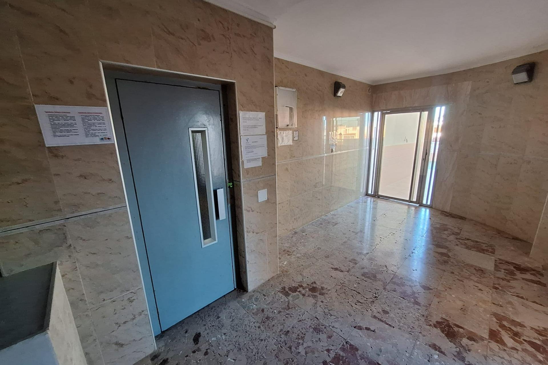 Használt Ingatlanok - Apartman -
Torrevieja - Torrejón