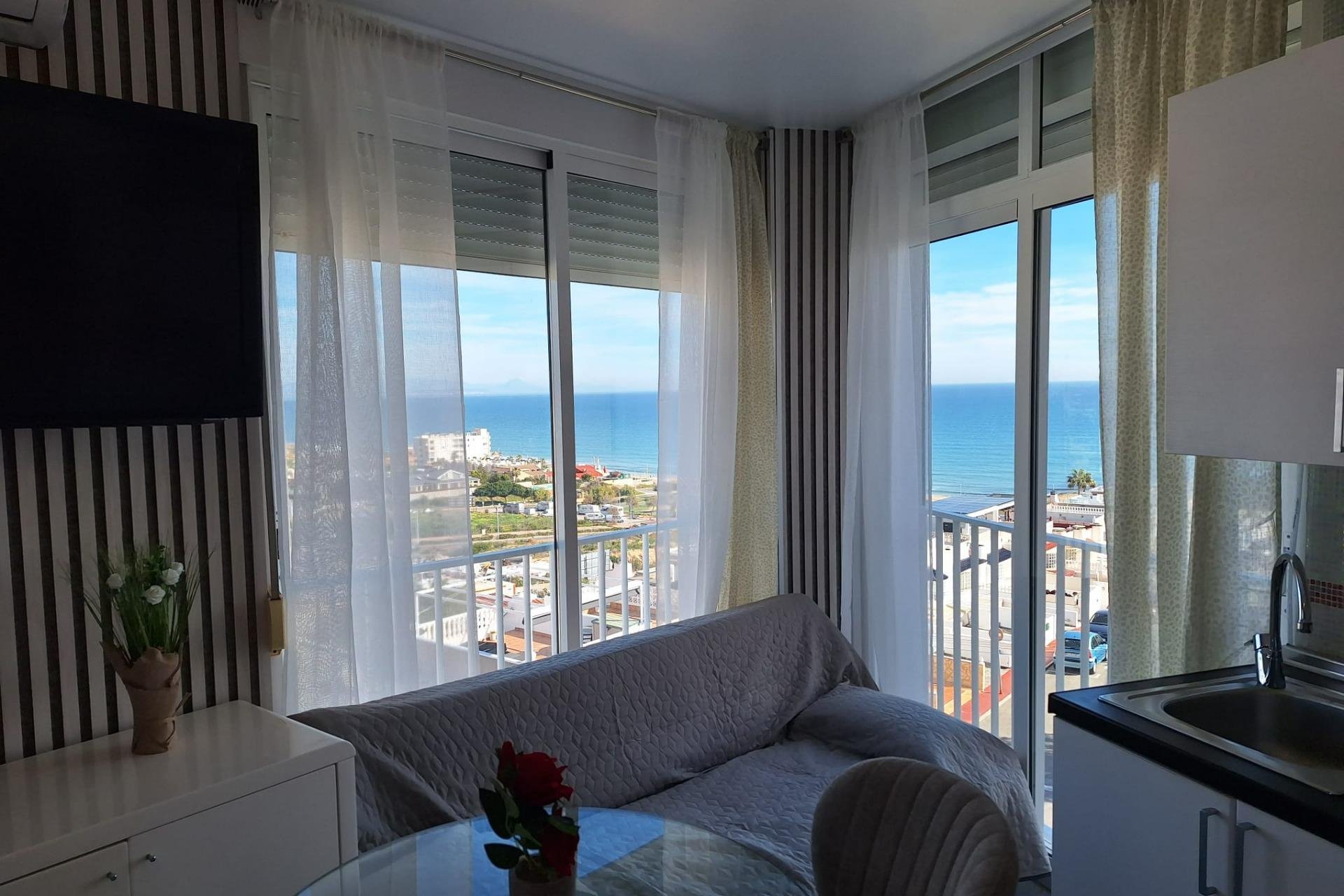 Használt Ingatlanok - Apartman -
Torrevieja - Torrejón