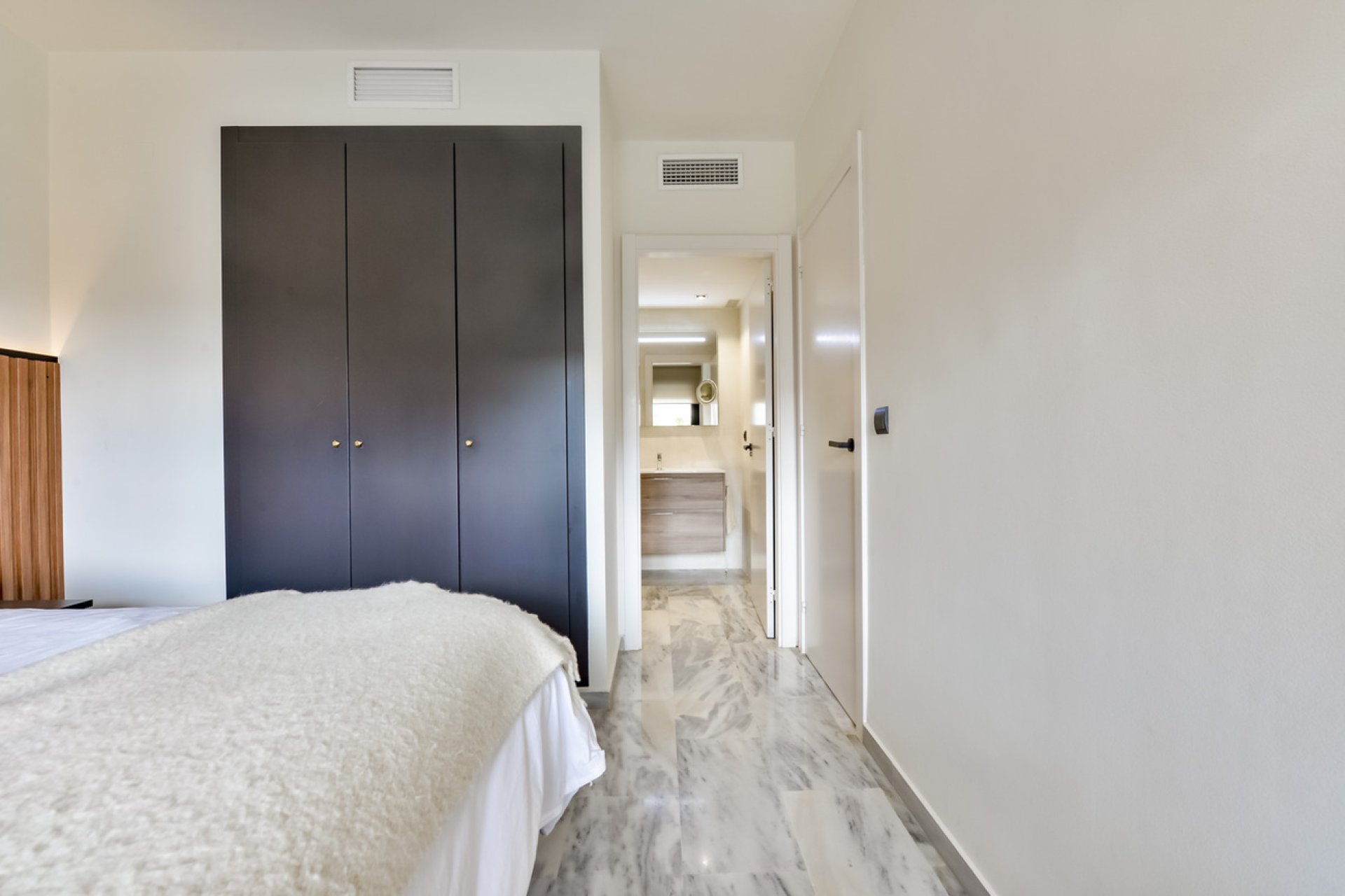 Használt Ingatlanok - Apartman -
Villajoyosa - La Cala