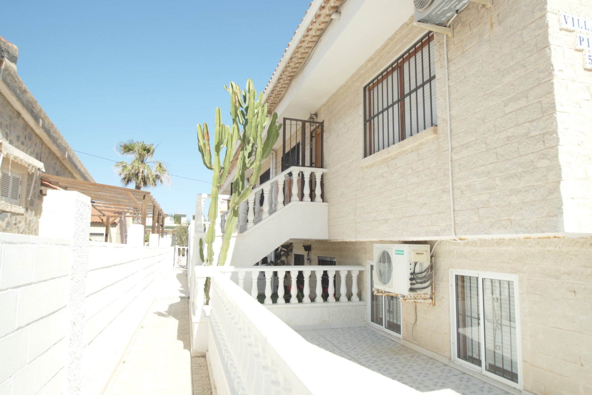 Használt Ingatlanok - Bungaló -
La Mata - Costa Blanca