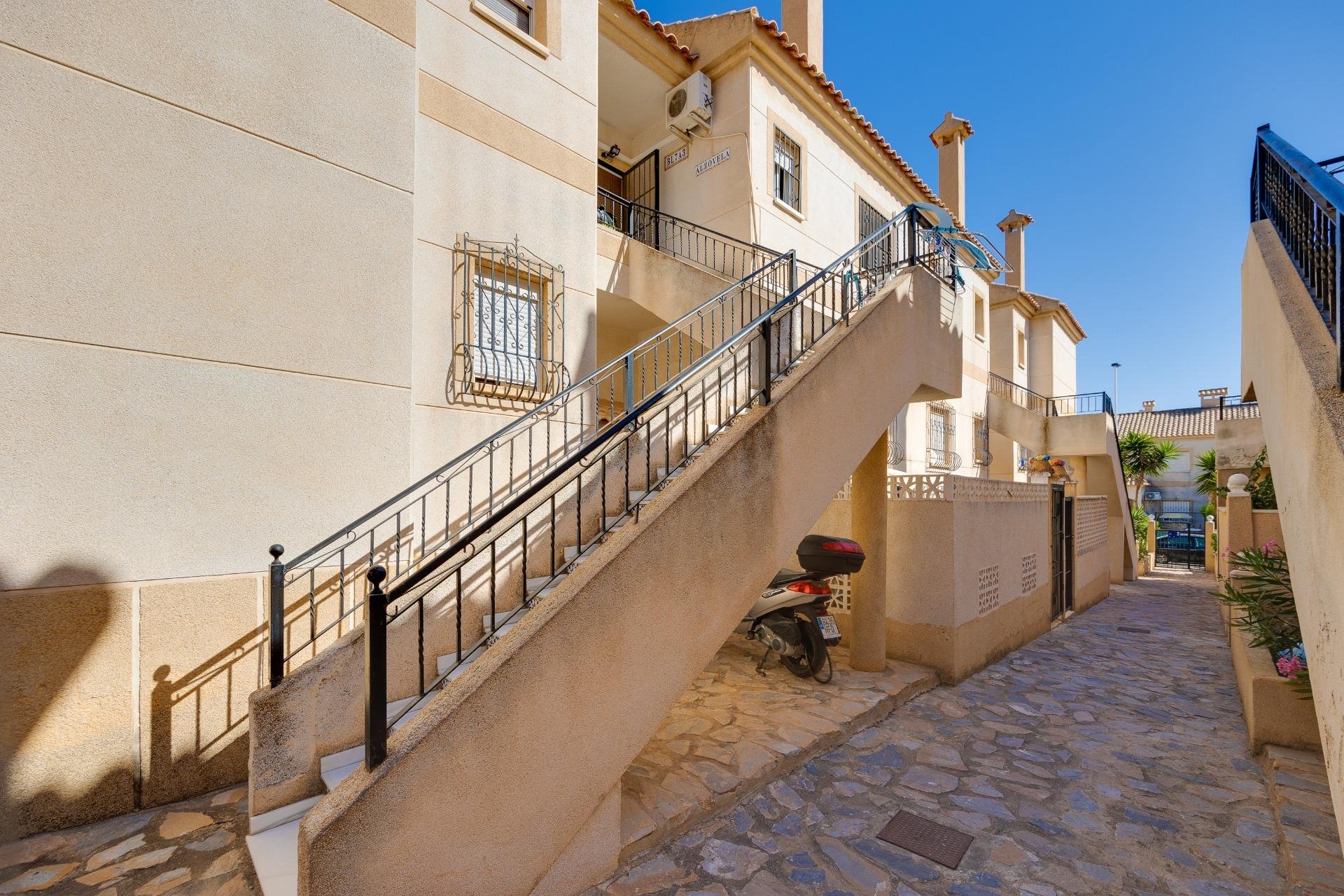 Használt Ingatlanok - Bungaló -
Torrevieja - Aguas Nuevas
