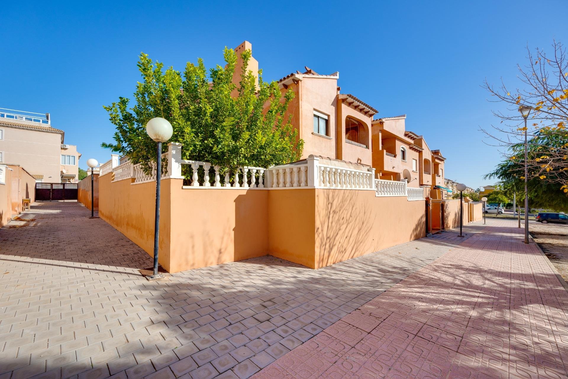 Használt Ingatlanok - Bungaló -
Torrevieja - Aguas Nuevas