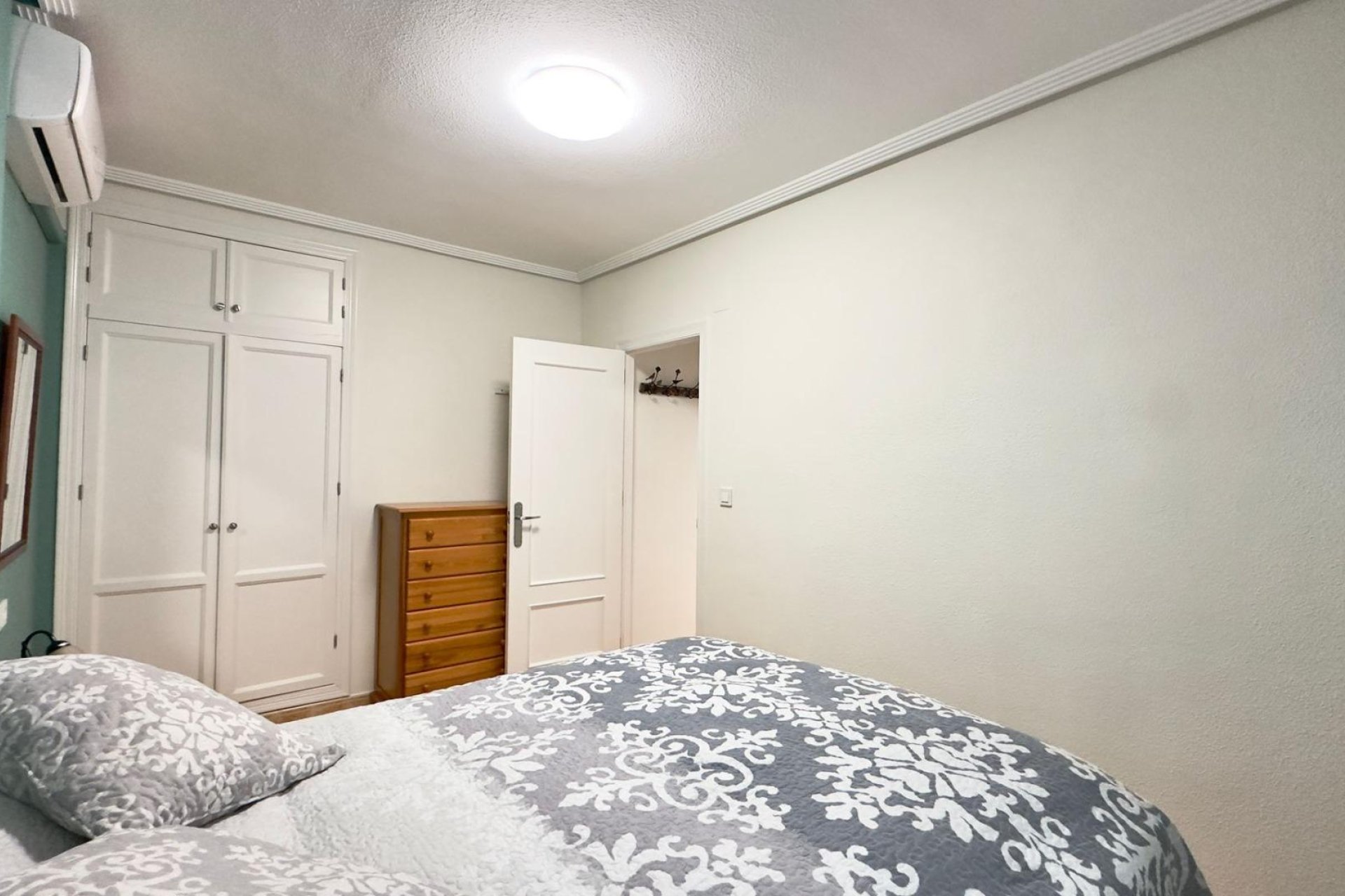 Használt Ingatlanok - Bungaló -
Torrevieja - Centrum