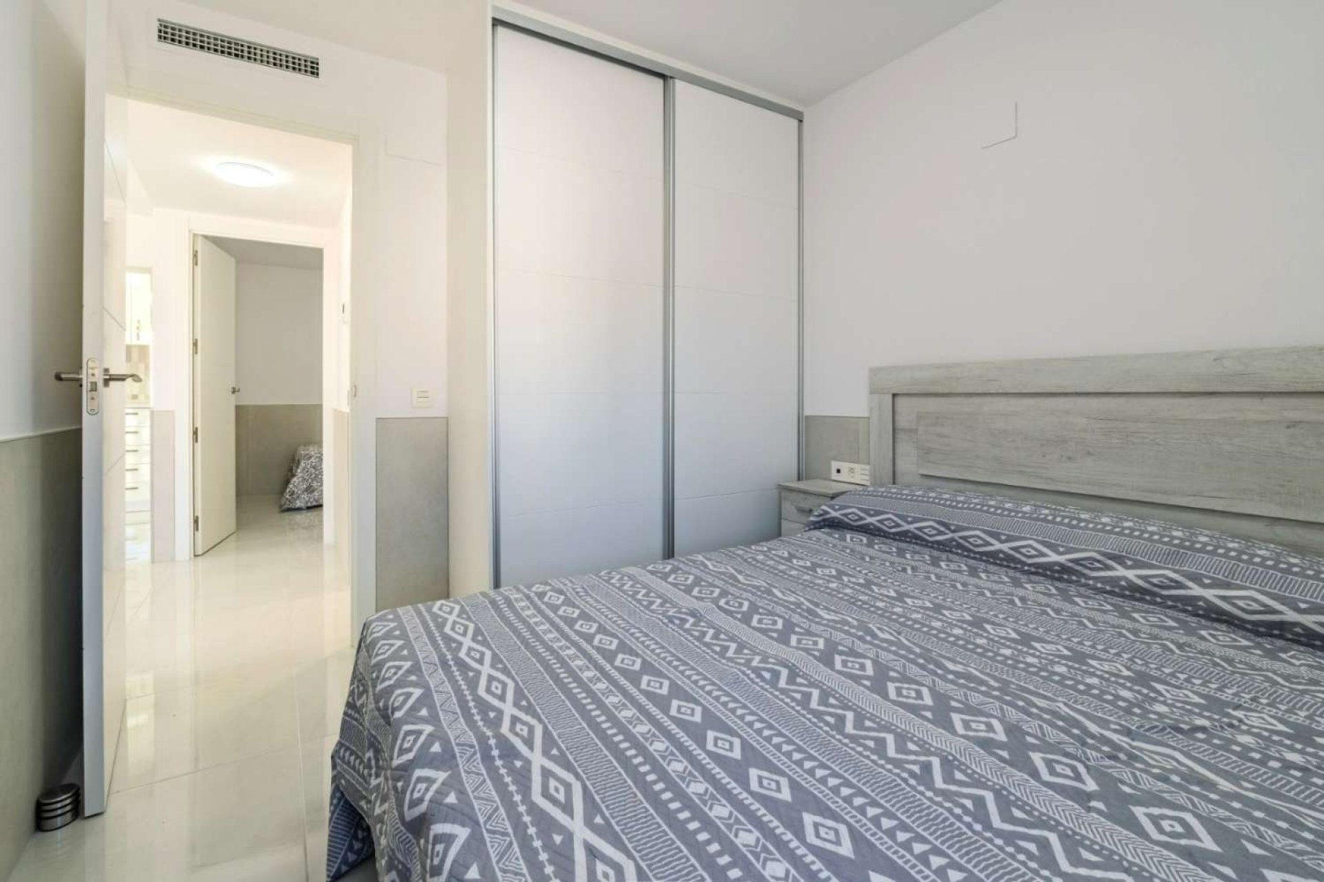 Használt Ingatlanok - Bungaló -
Torrevieja - Costa Blanca
