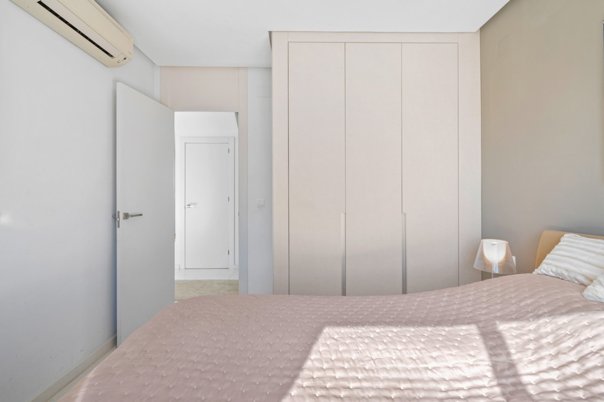 Használt Ingatlanok - Bungaló -
Torrevieja - Costa Blanca