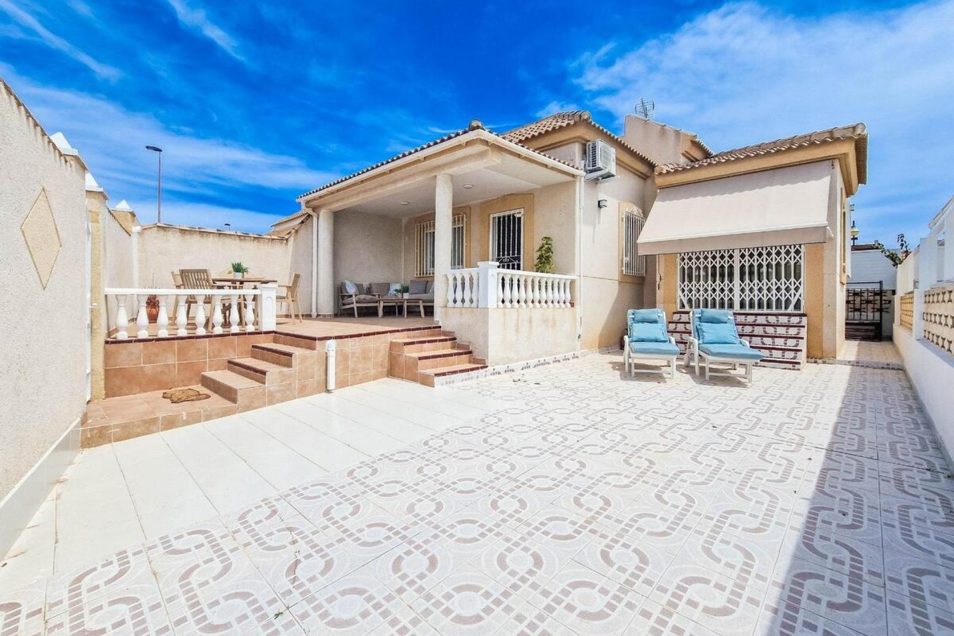 Használt Ingatlanok - Bungaló -
Torrevieja - Costa Blanca