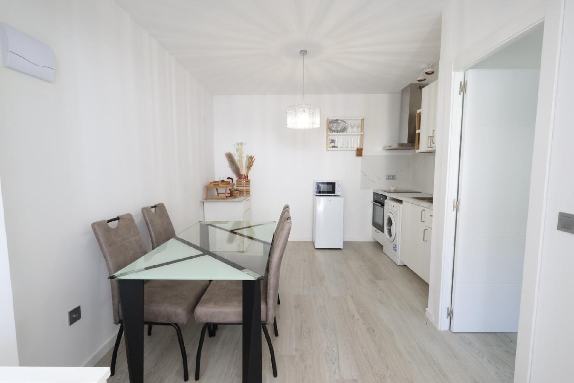 Használt Ingatlanok - Bungaló -
Torrevieja - Costa Blanca