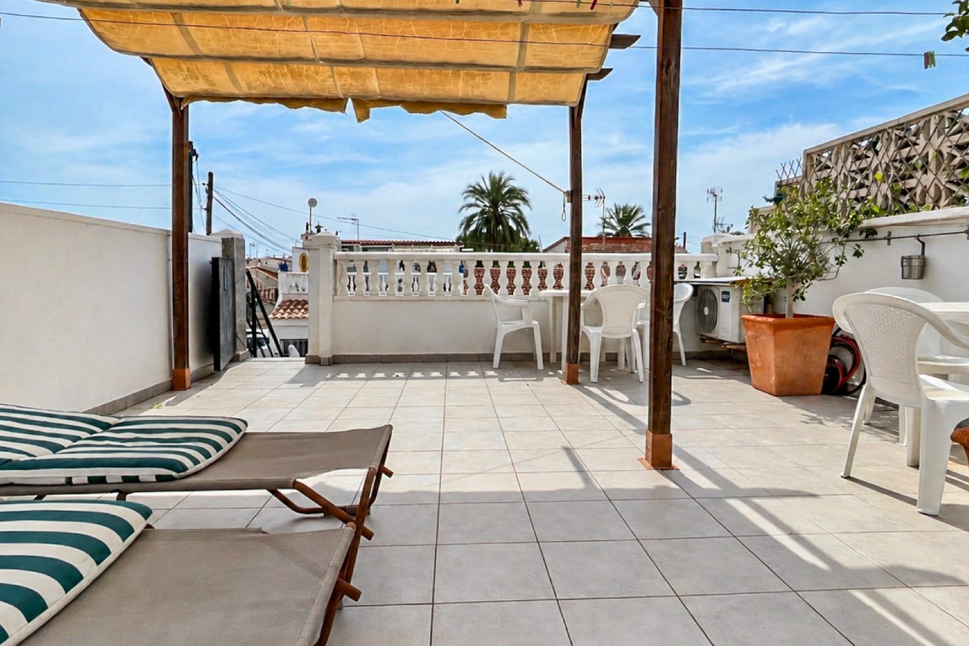 Használt Ingatlanok - Bungaló -
Torrevieja - Costa Blanca