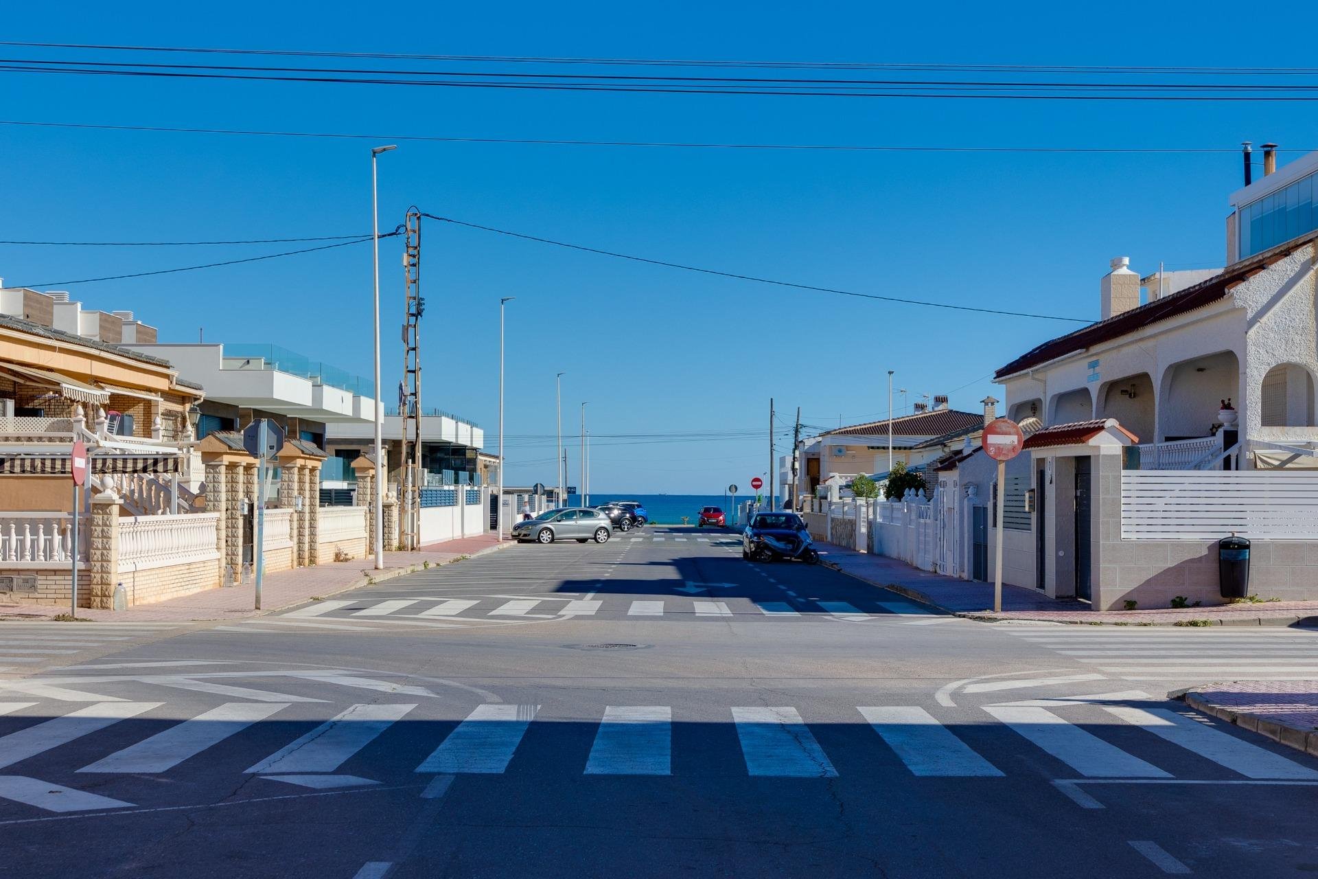 Használt Ingatlanok - Bungaló -
Torrevieja - La Mata