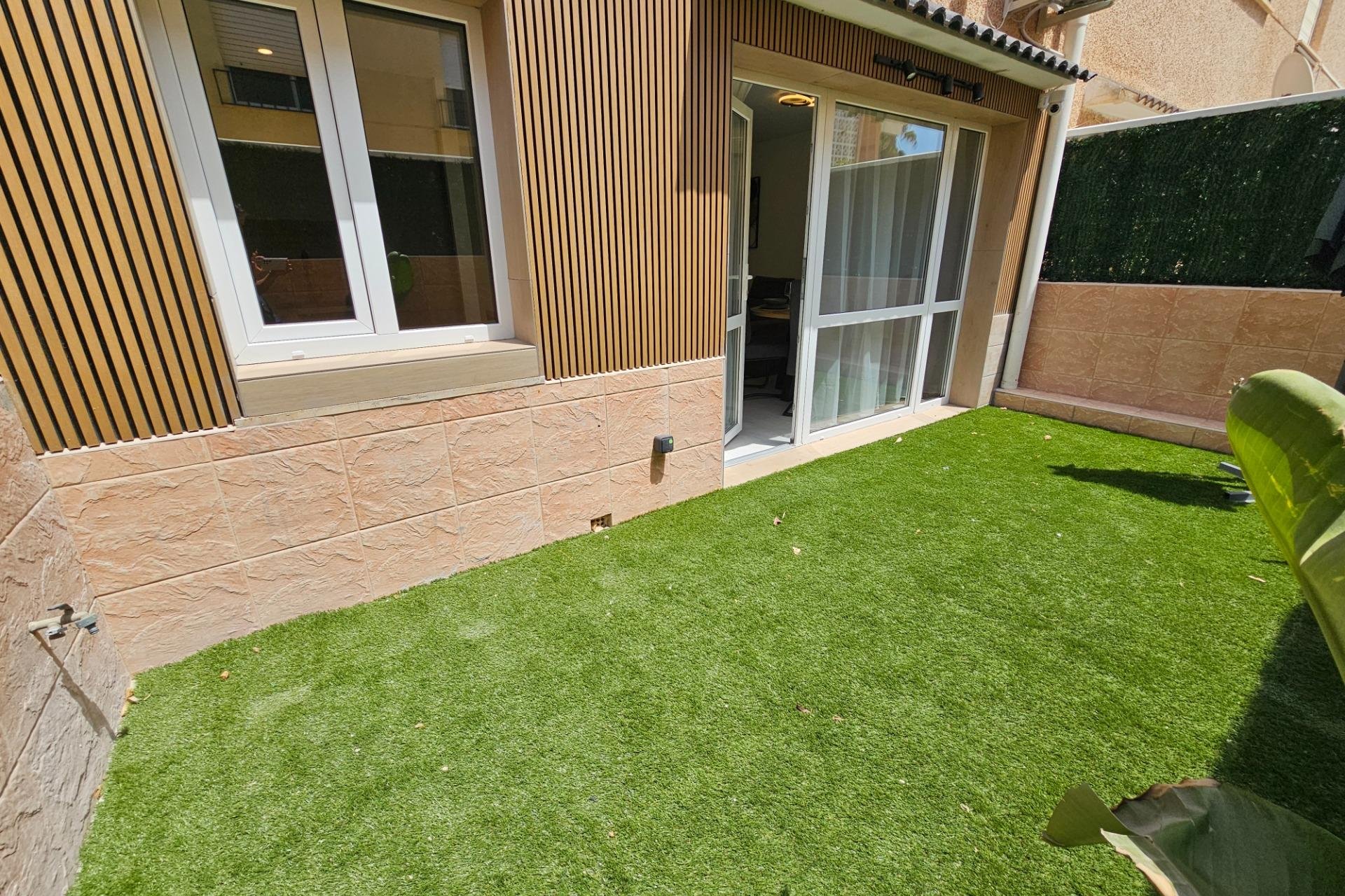 Használt Ingatlanok - Bungaló -
Torrevieja - Los Europeos