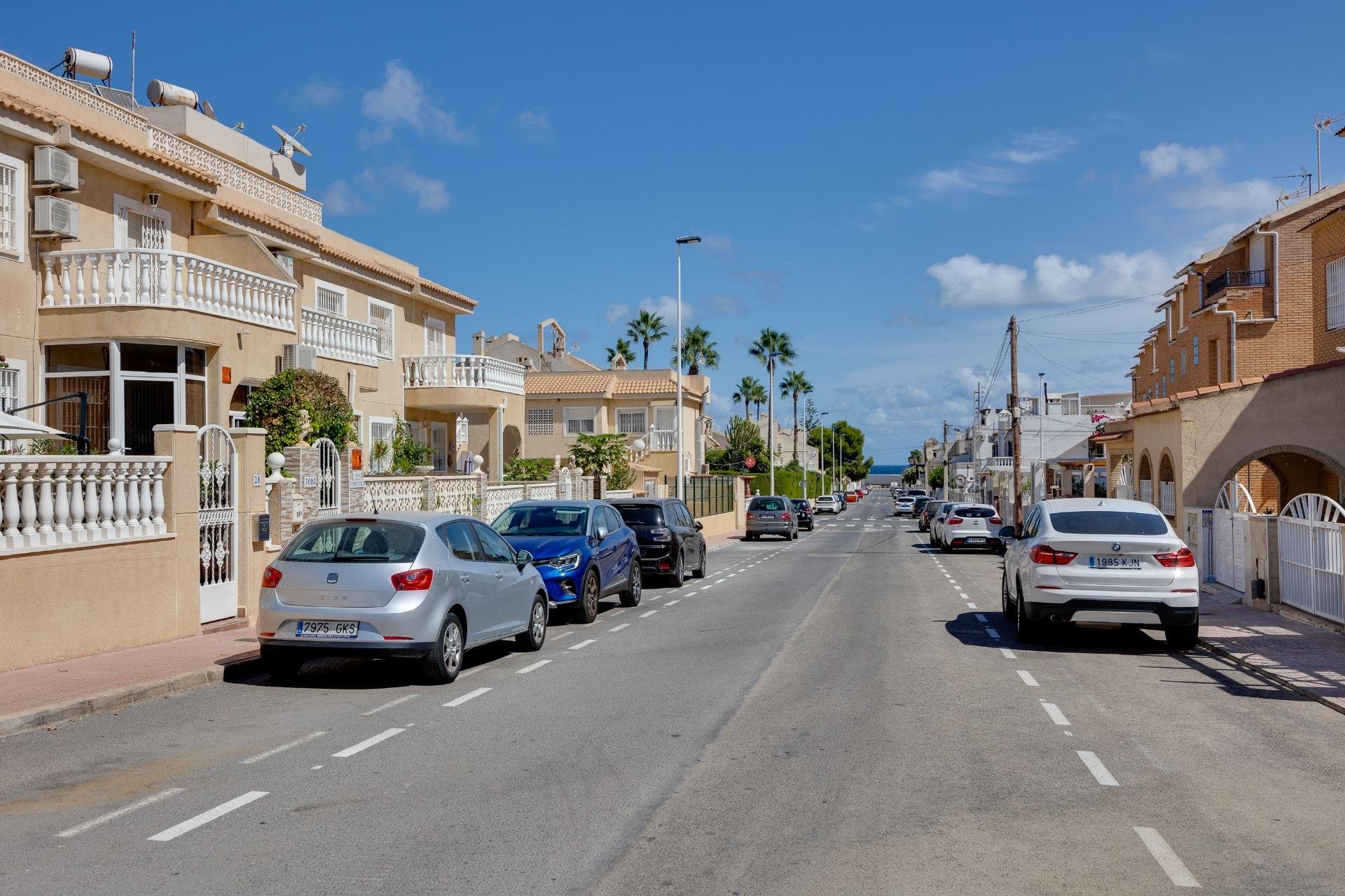 Használt Ingatlanok - Bungaló -
Torrevieja - Los Frutales