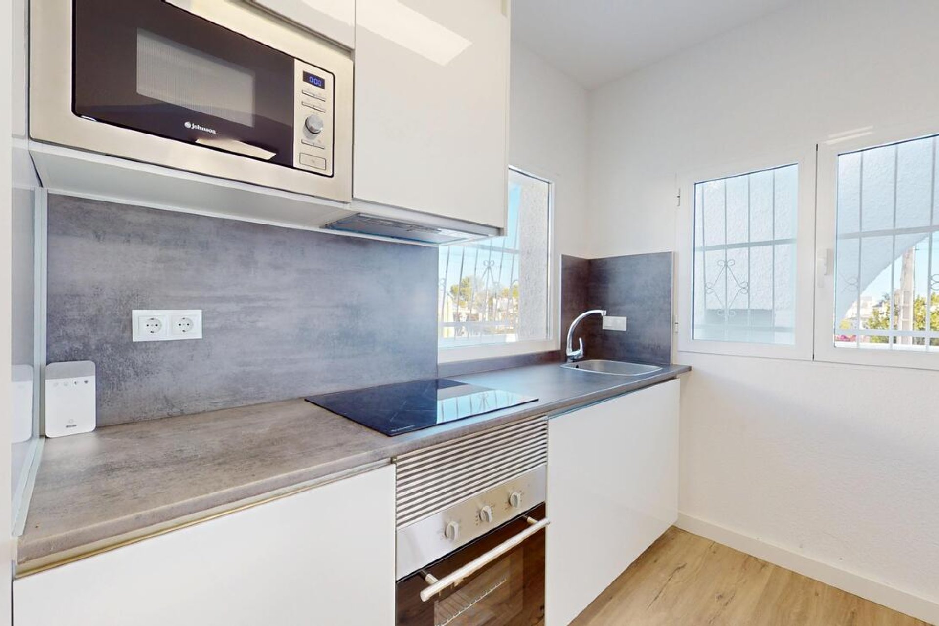 Használt Ingatlanok - Bungaló -
Villamartin - Costa Blanca