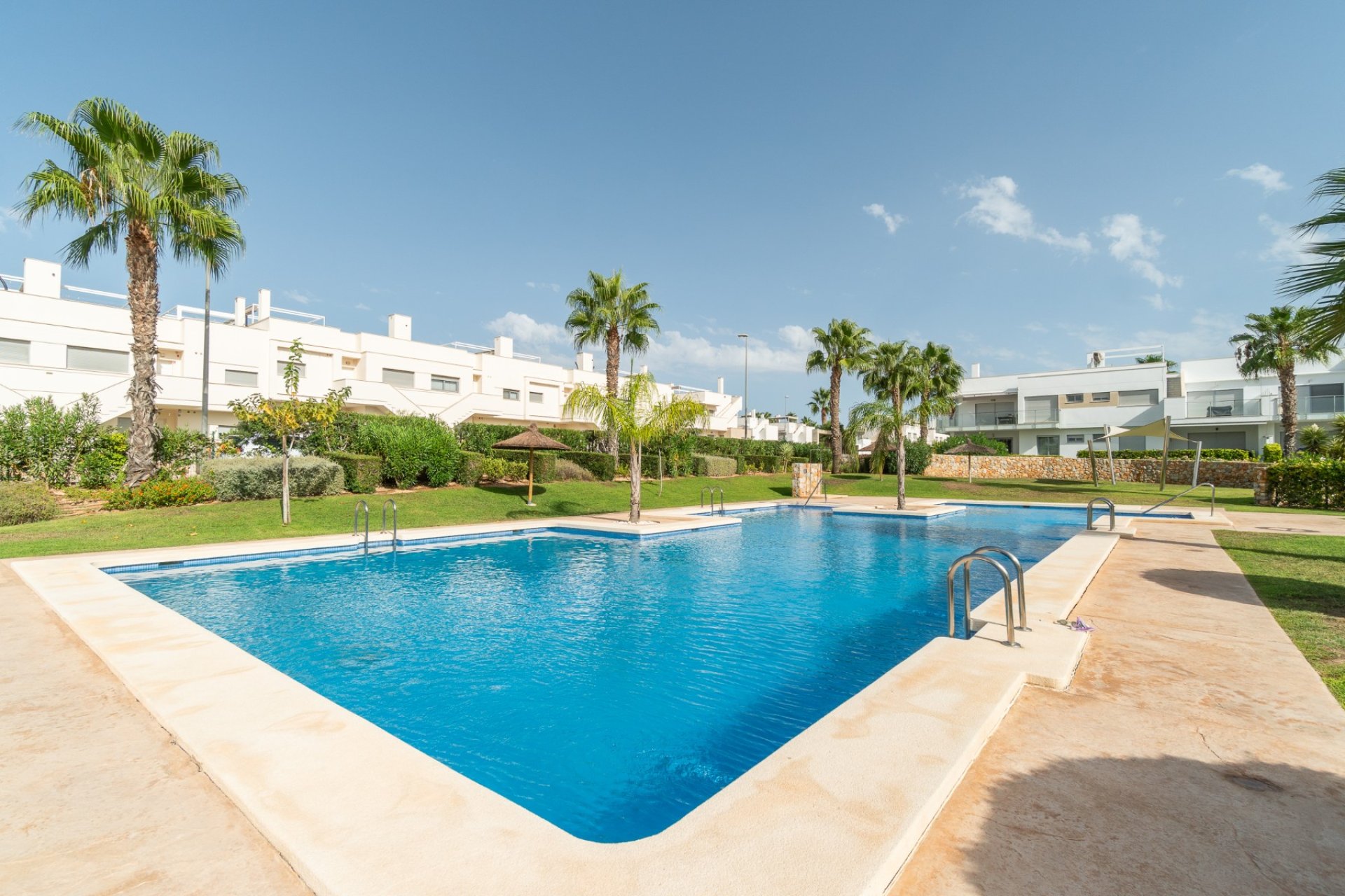 Használt Ingatlanok - Bungaló -
Vistabella Golf Entre Naranjos - Inland