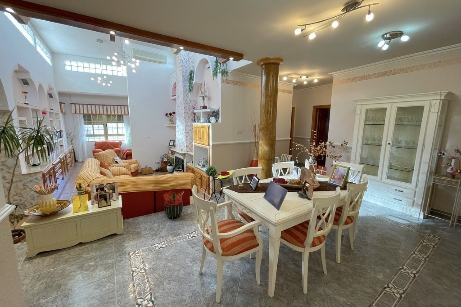 Használt Ingatlanok - Ikerház -
La Union - Costa Calida