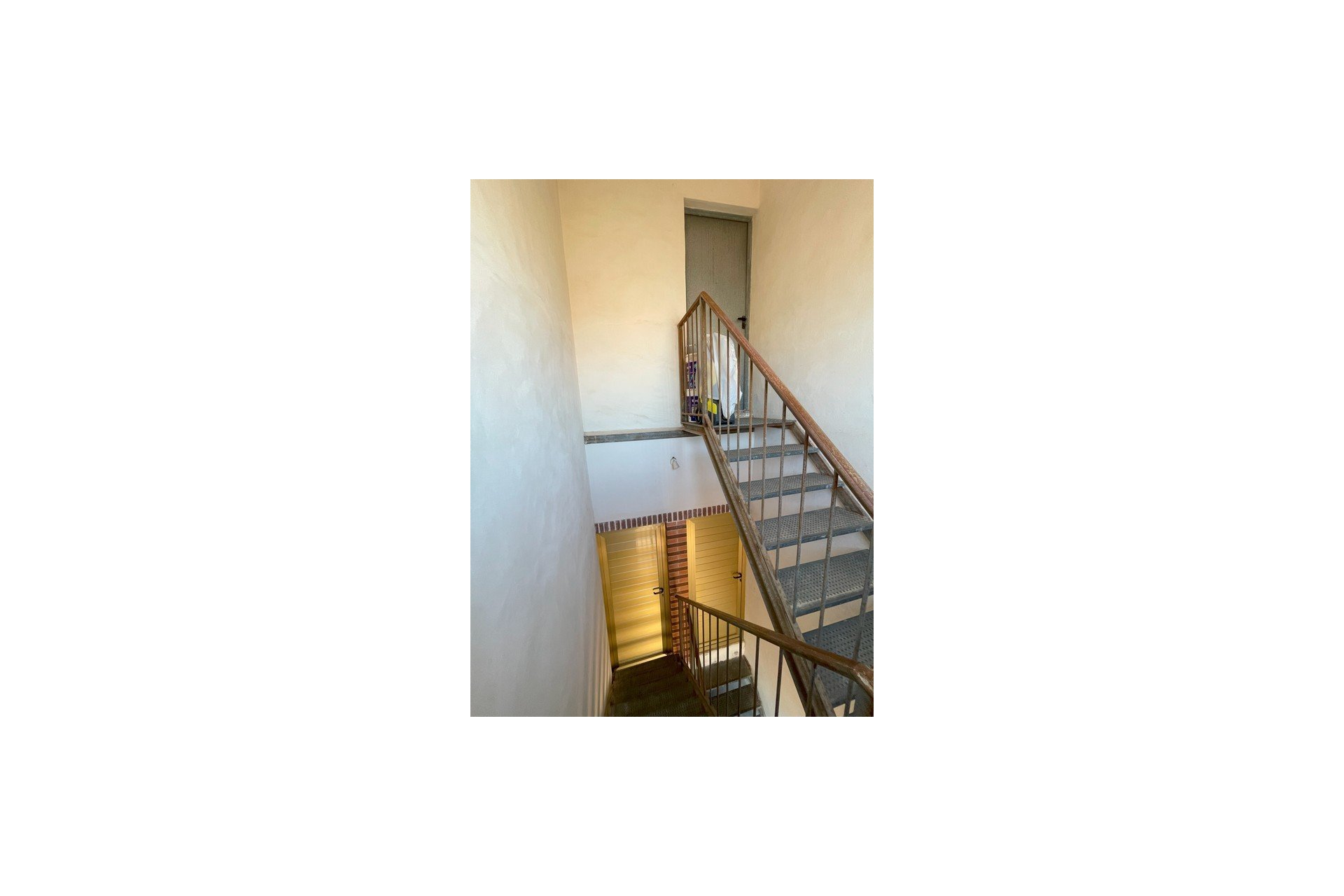 Használt Ingatlanok - Ikerház -
La Union - Costa Calida