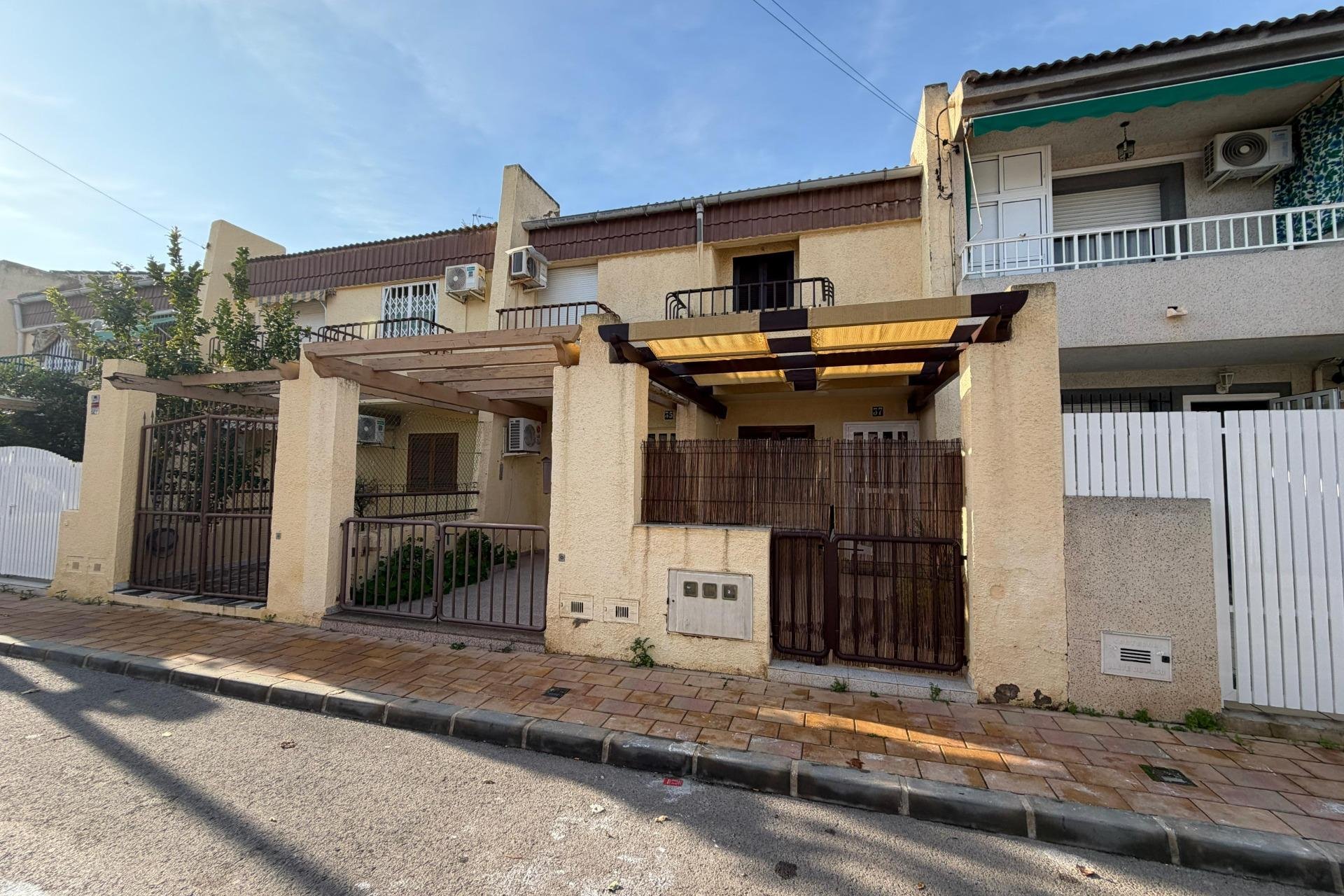 Használt Ingatlanok - Kétszintes lakás -
Lo Pagan - La Puntica