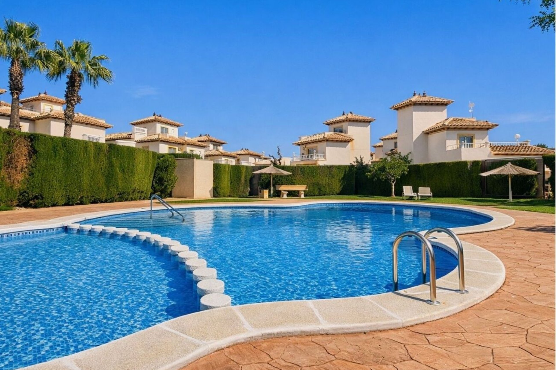Használt Ingatlanok - Quad House -
La Zenia - Costa Blanca