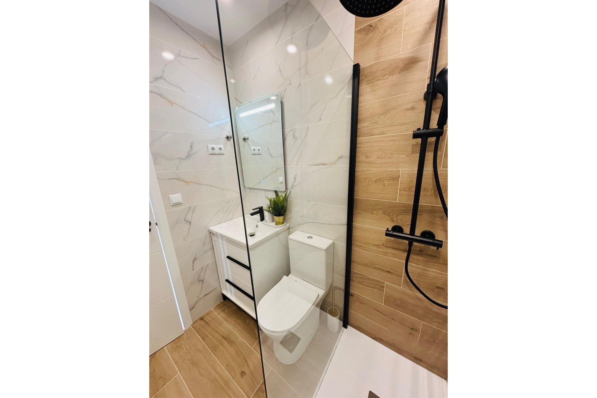 Használt Ingatlanok - Quad House -
Torrevieja - Carrefour
